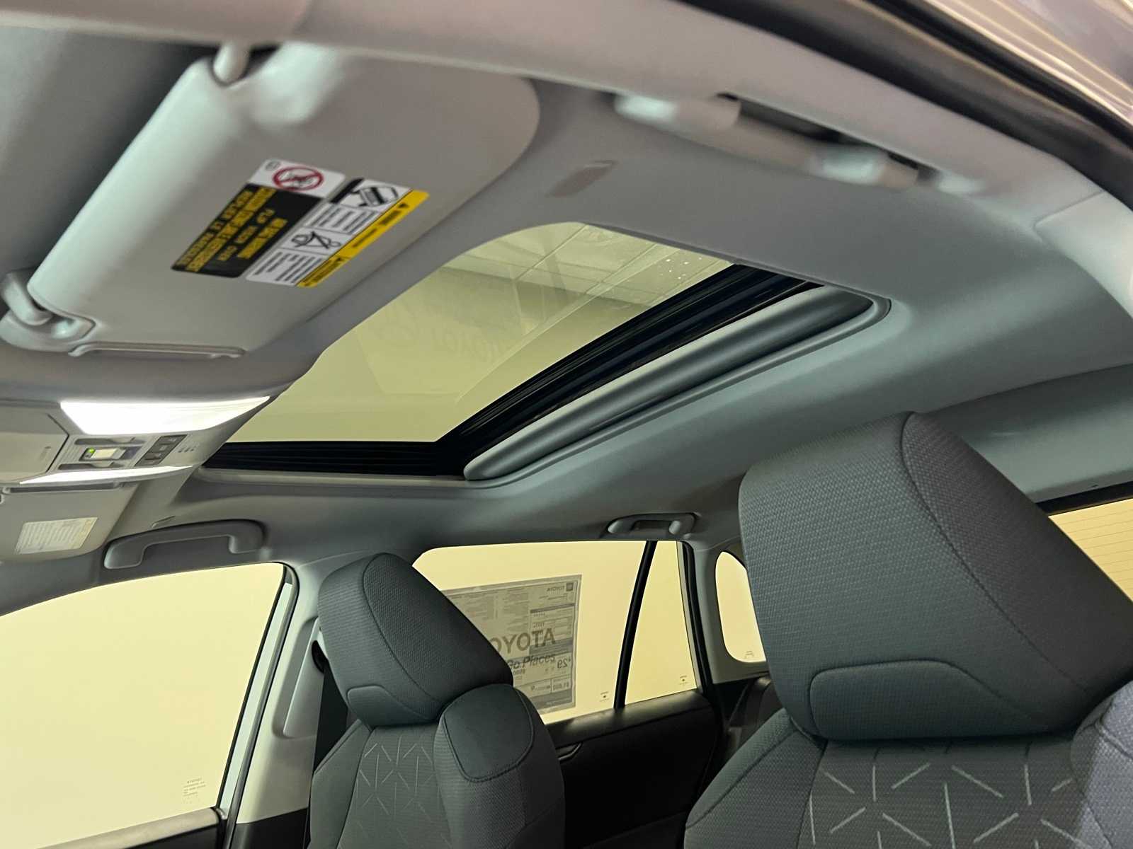 Thumbnail: 2025 Toyota RAV4 - 17