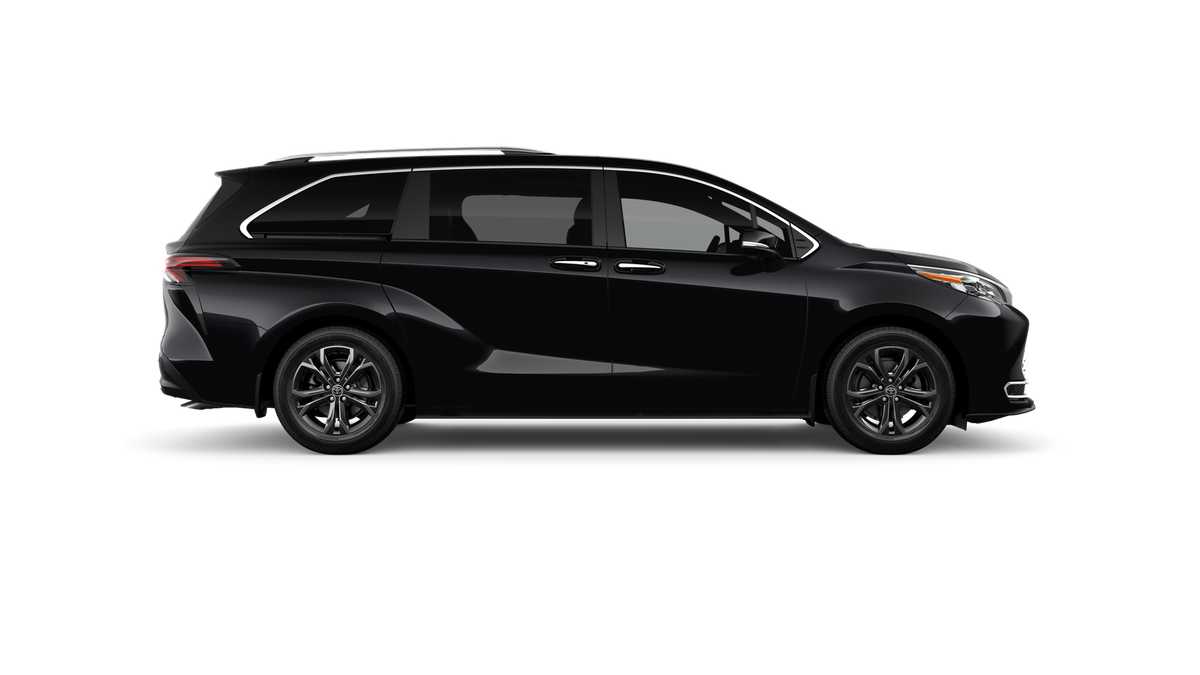 Thumbnail: 2026 Toyota Sienna - 12