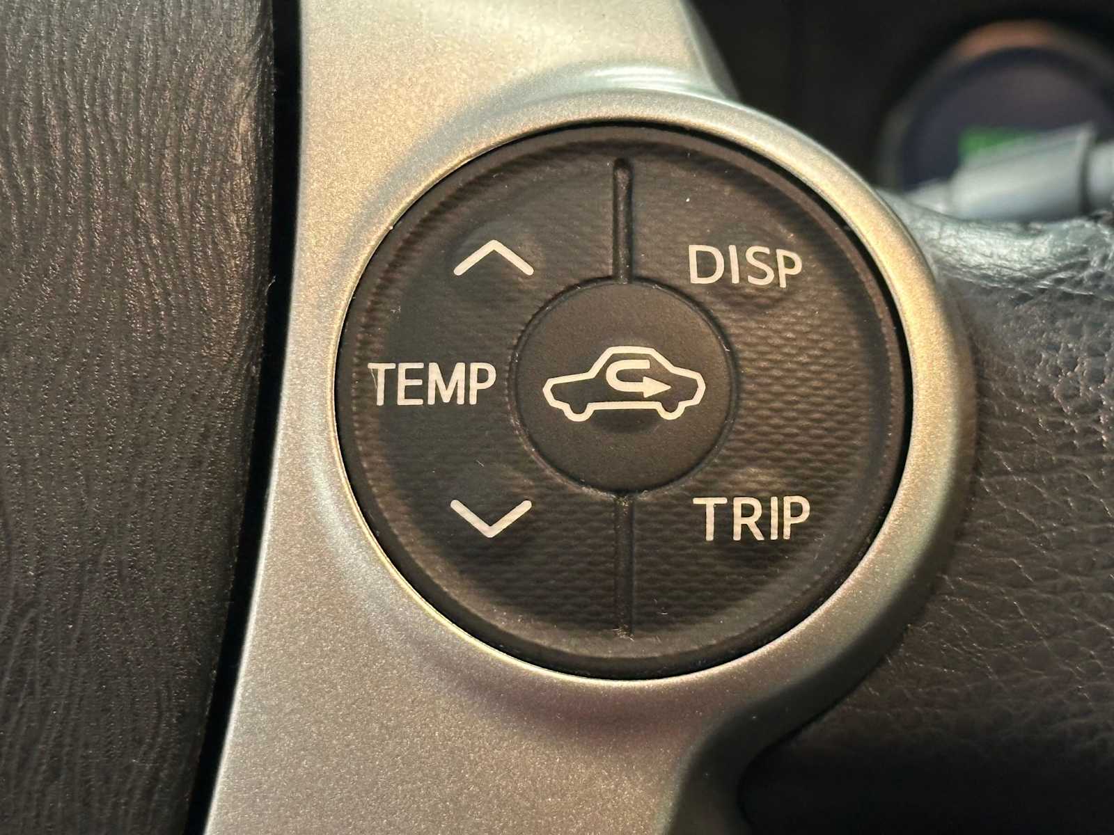 Thumbnail: 2014 Toyota Prius c - 18