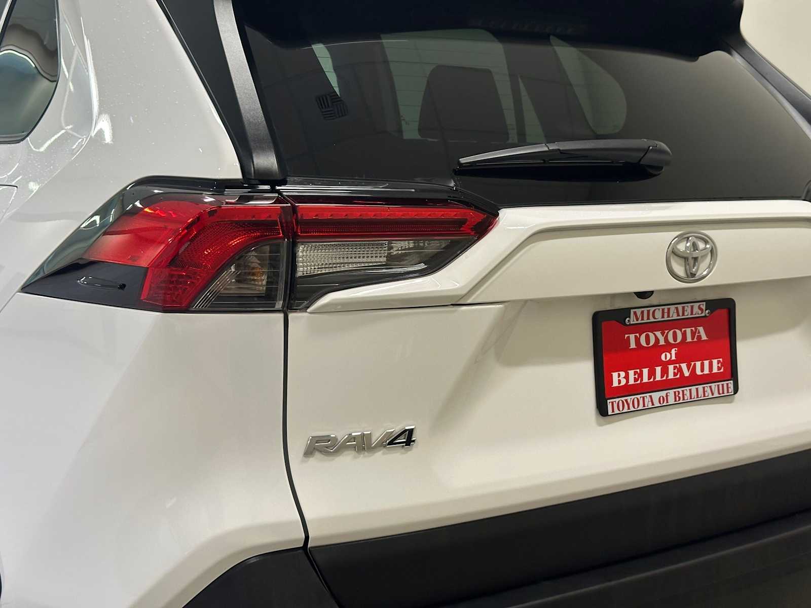 Thumbnail: 2024 Toyota RAV4 - 7