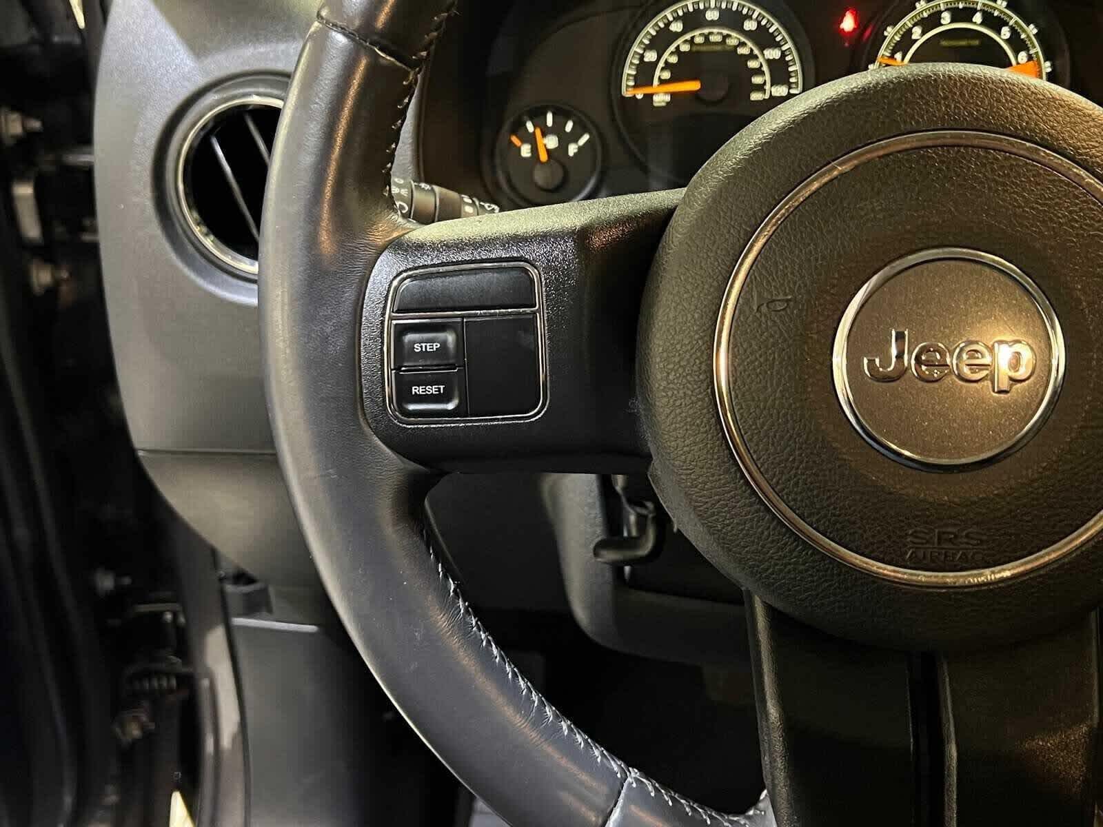 Thumbnail: 2014 Jeep Patriot - 21