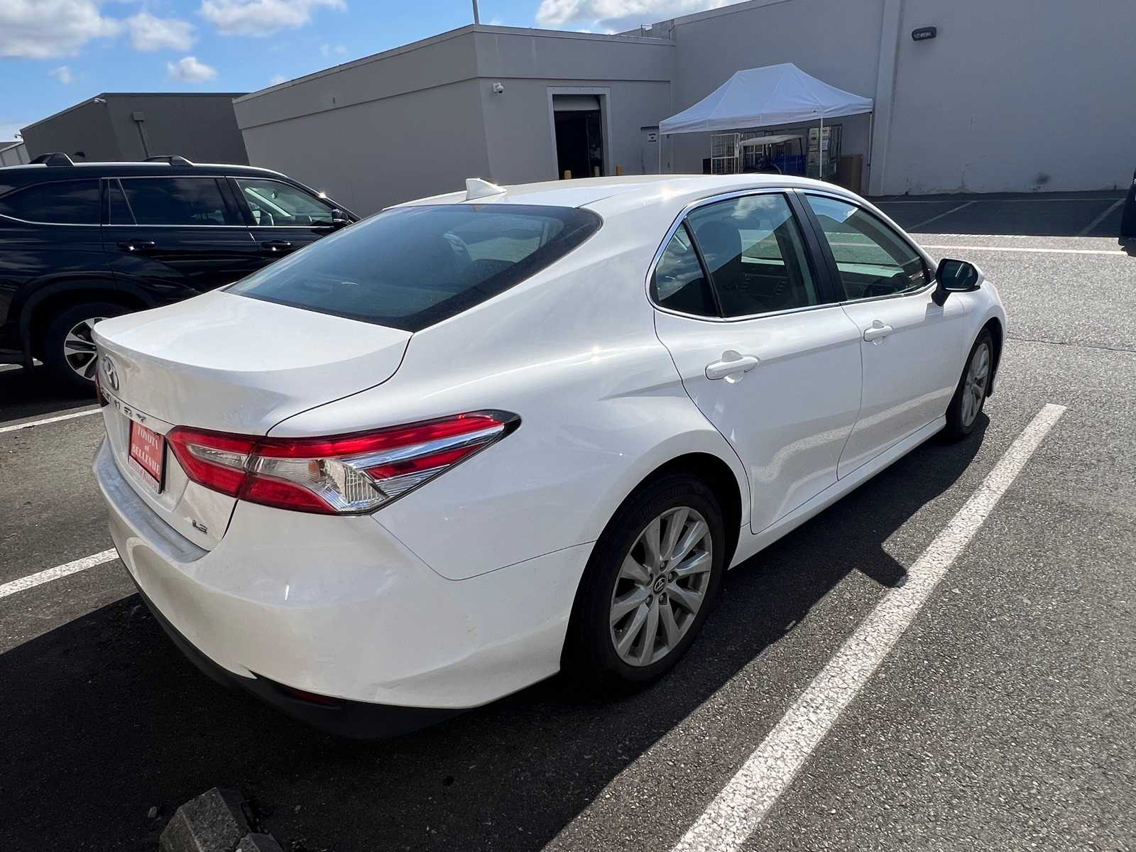 Thumbnail: 2019 Toyota Camry - 7