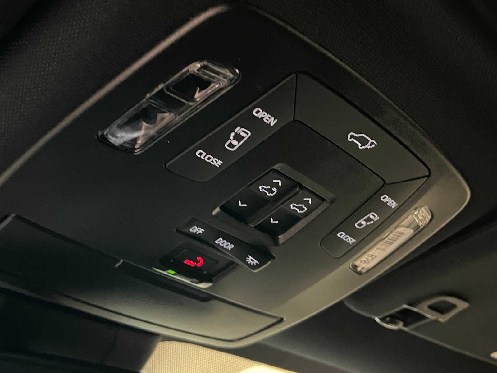 Thumbnail: 2025 Toyota Sienna - 28