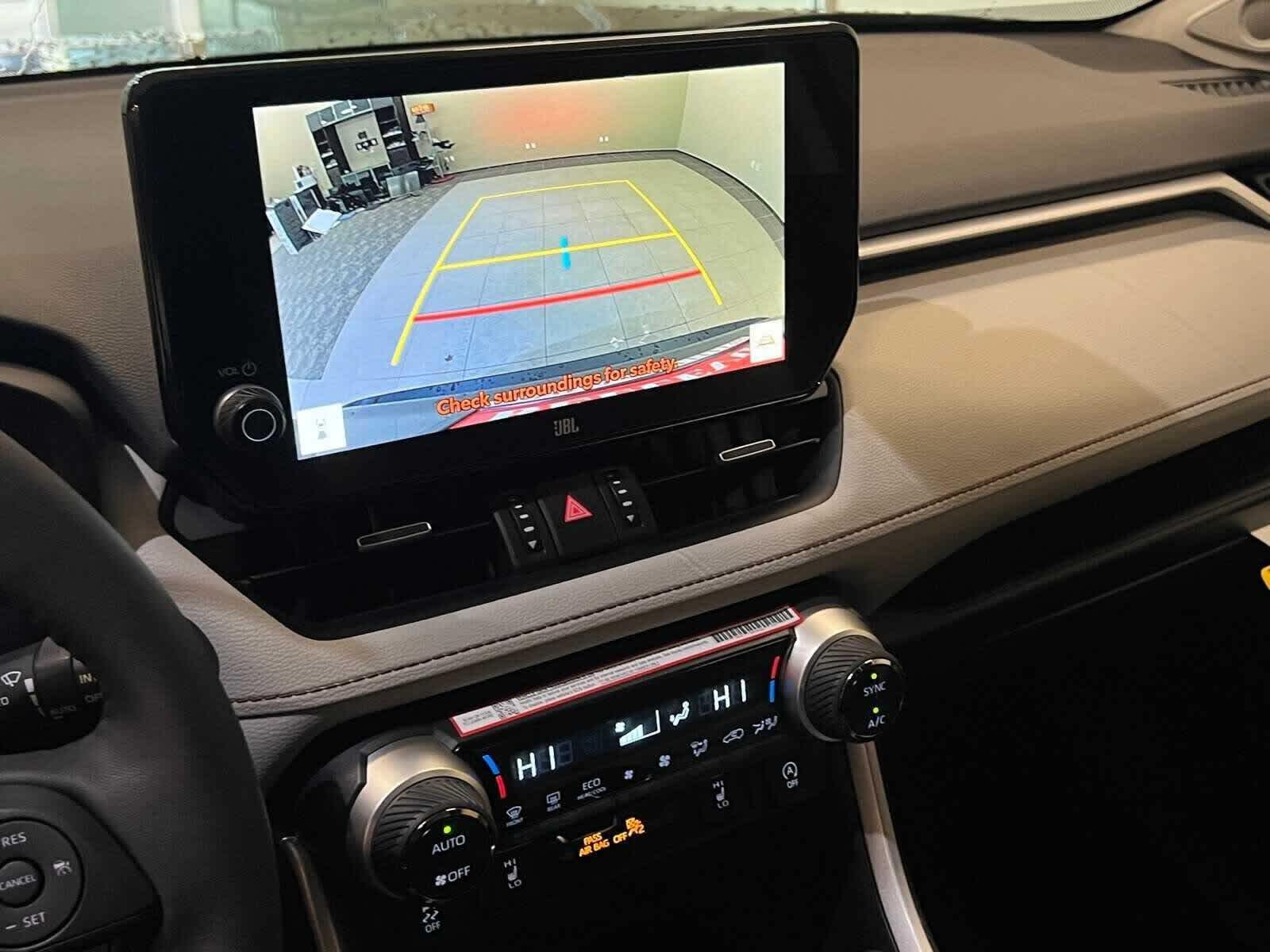 Thumbnail: 2025 Toyota RAV4 - 27