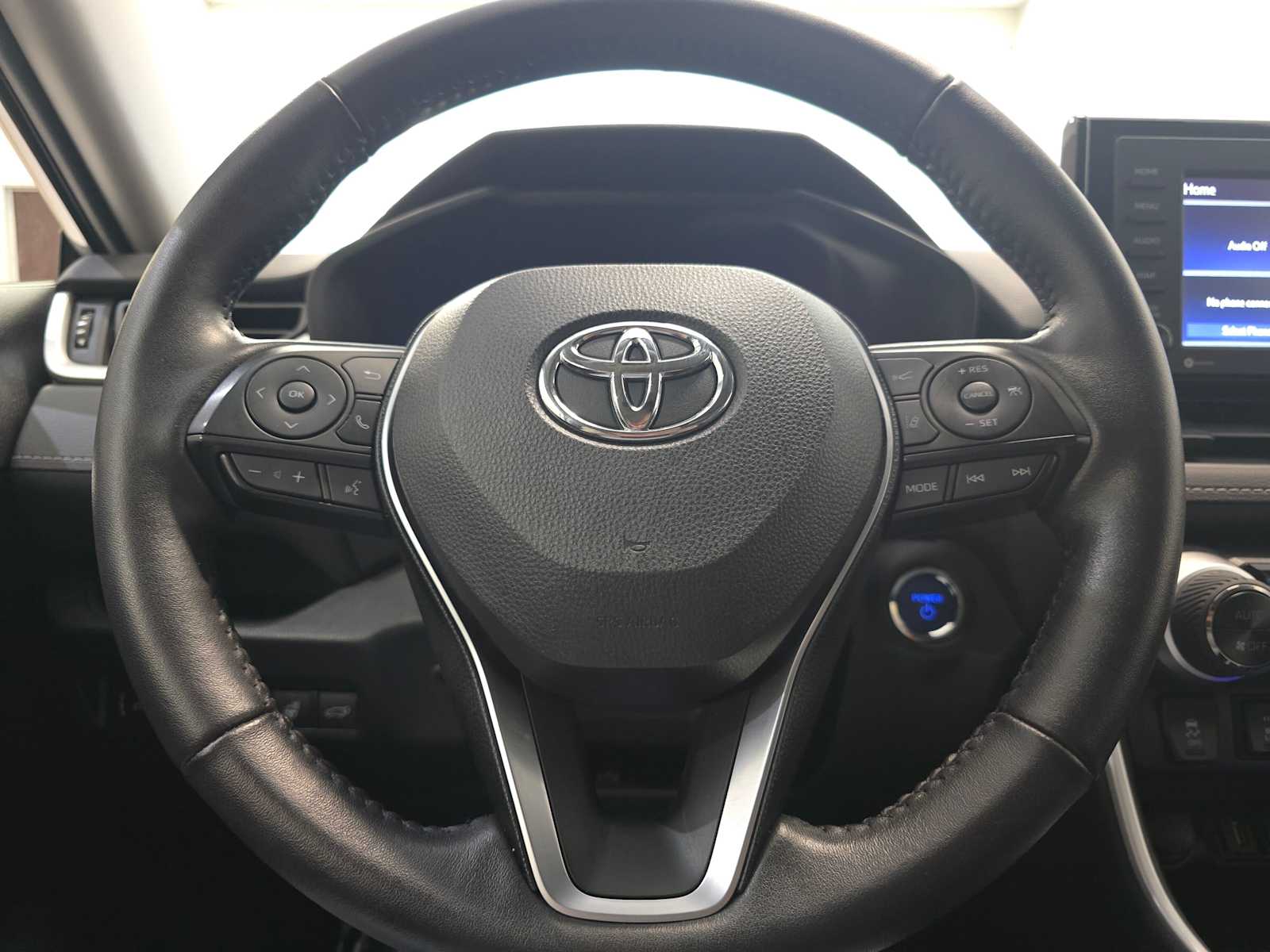 Thumbnail: 2022 Toyota RAV4 - 11