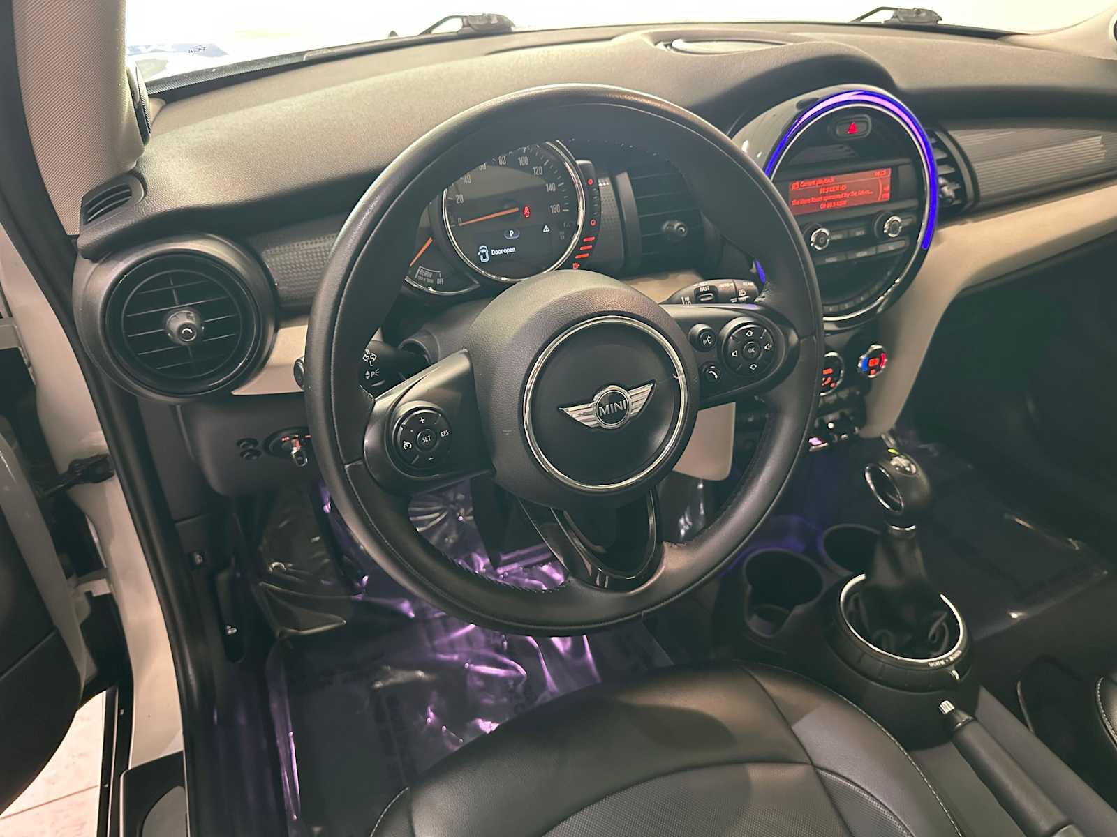 Thumbnail: 2014 MINI Cooper Hardtop - 2