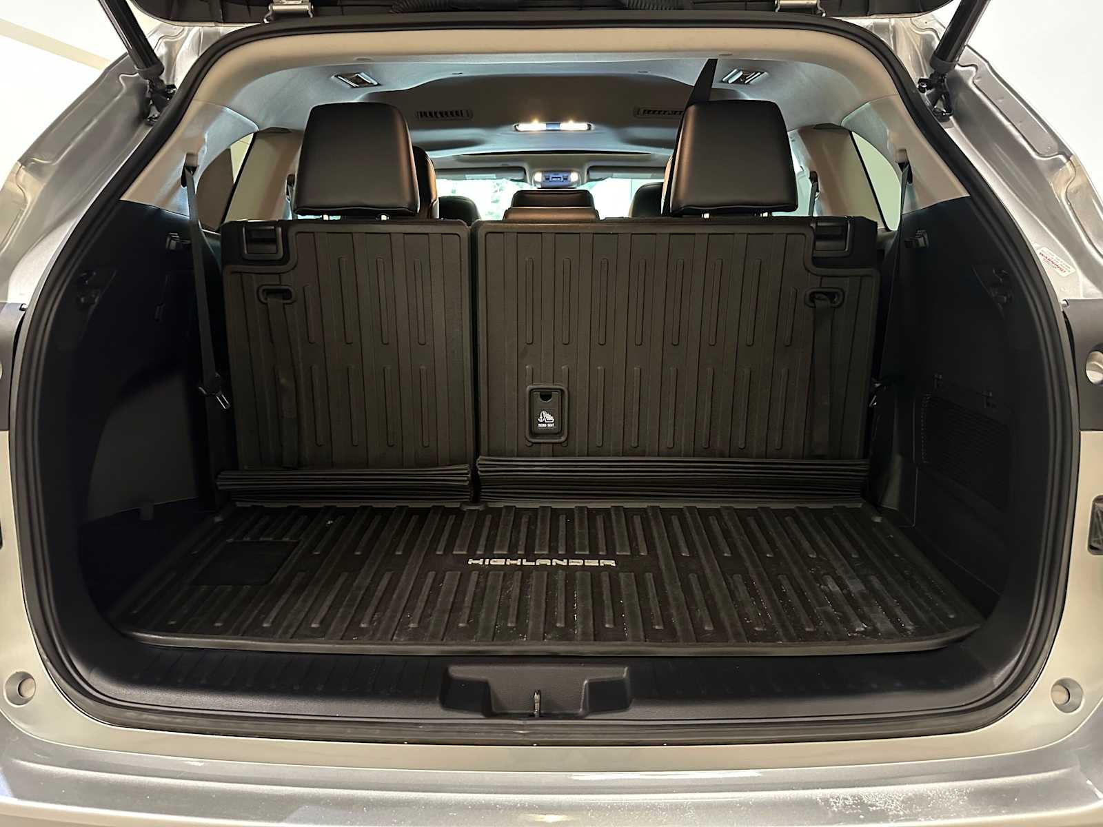 Thumbnail: 2021 Toyota Highlander - 30