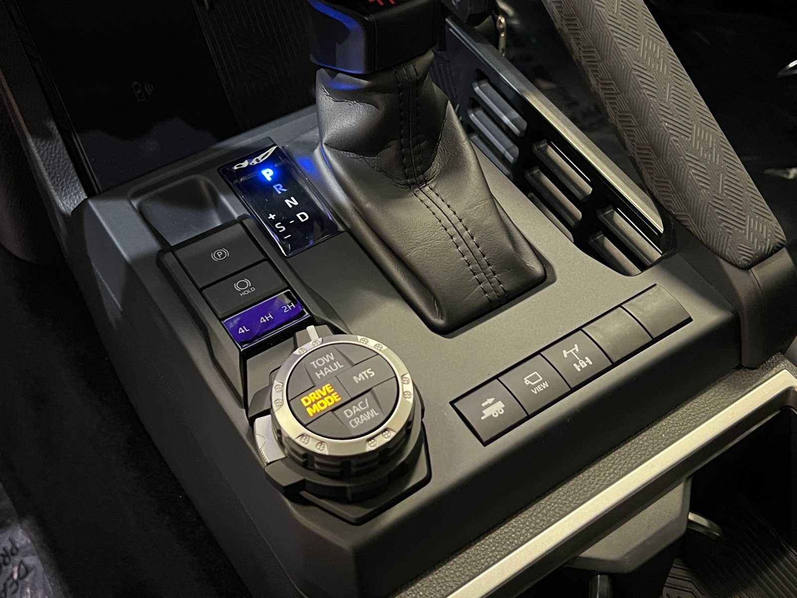 Thumbnail: 2025 Toyota Tacoma - 25