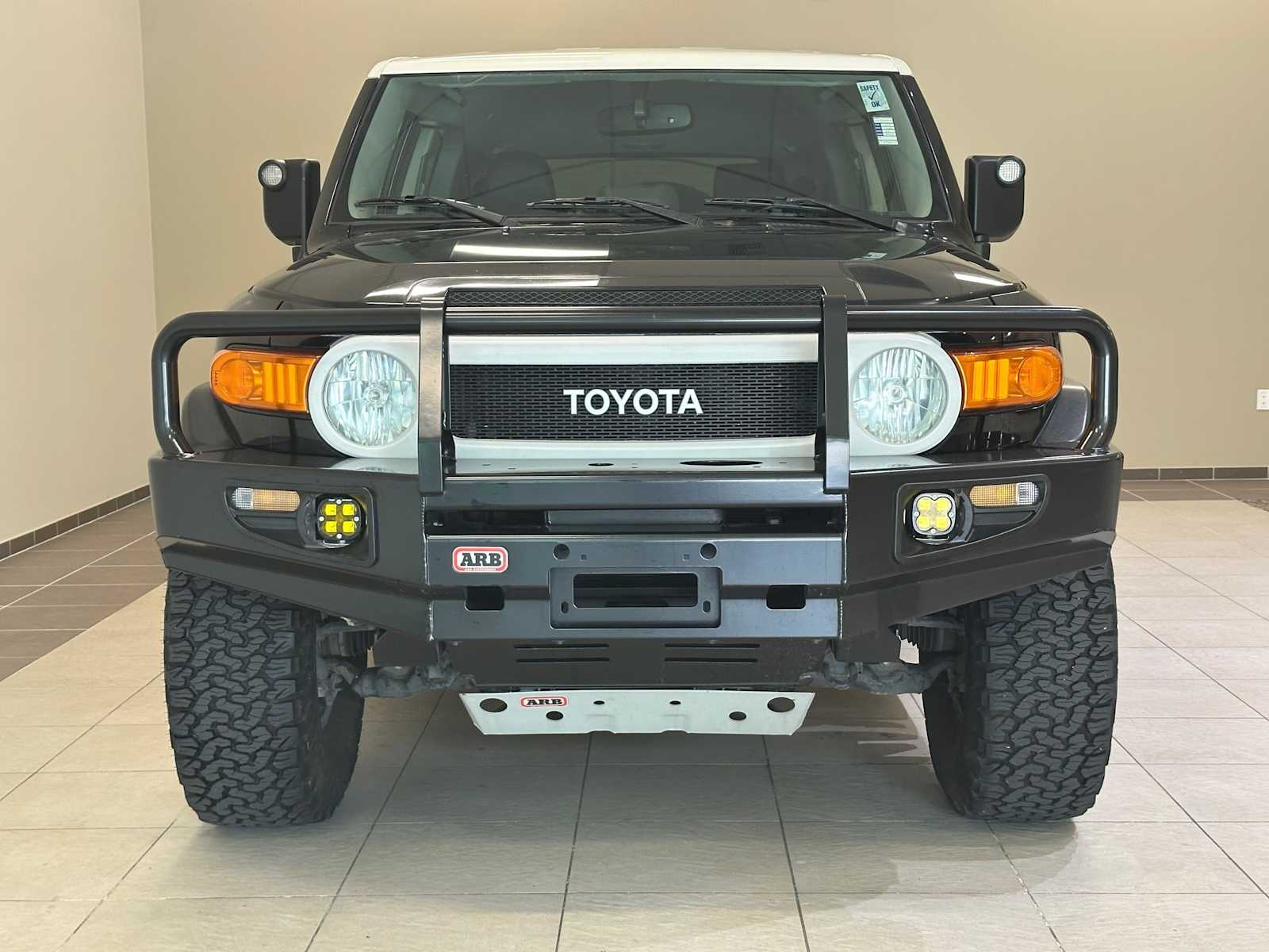 Thumbnail: 2014 Toyota FJ Cruiser - 6
