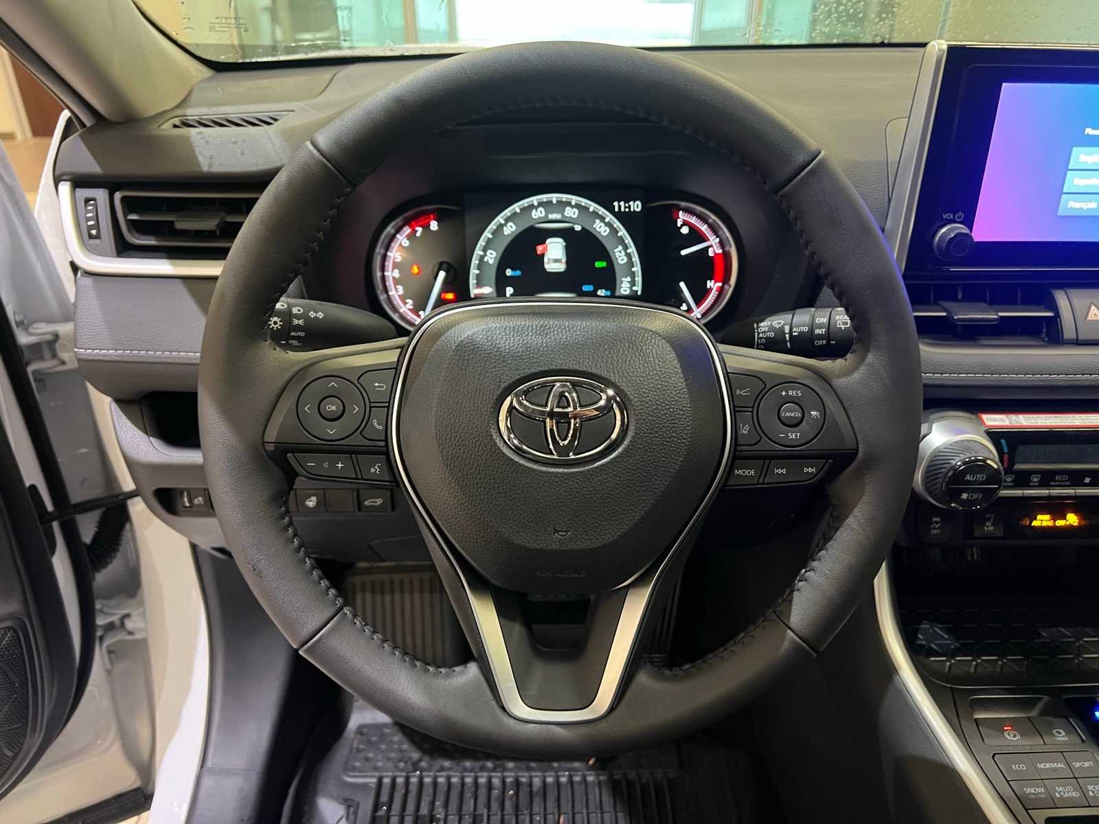 Thumbnail: 2025 Toyota RAV4 - 20