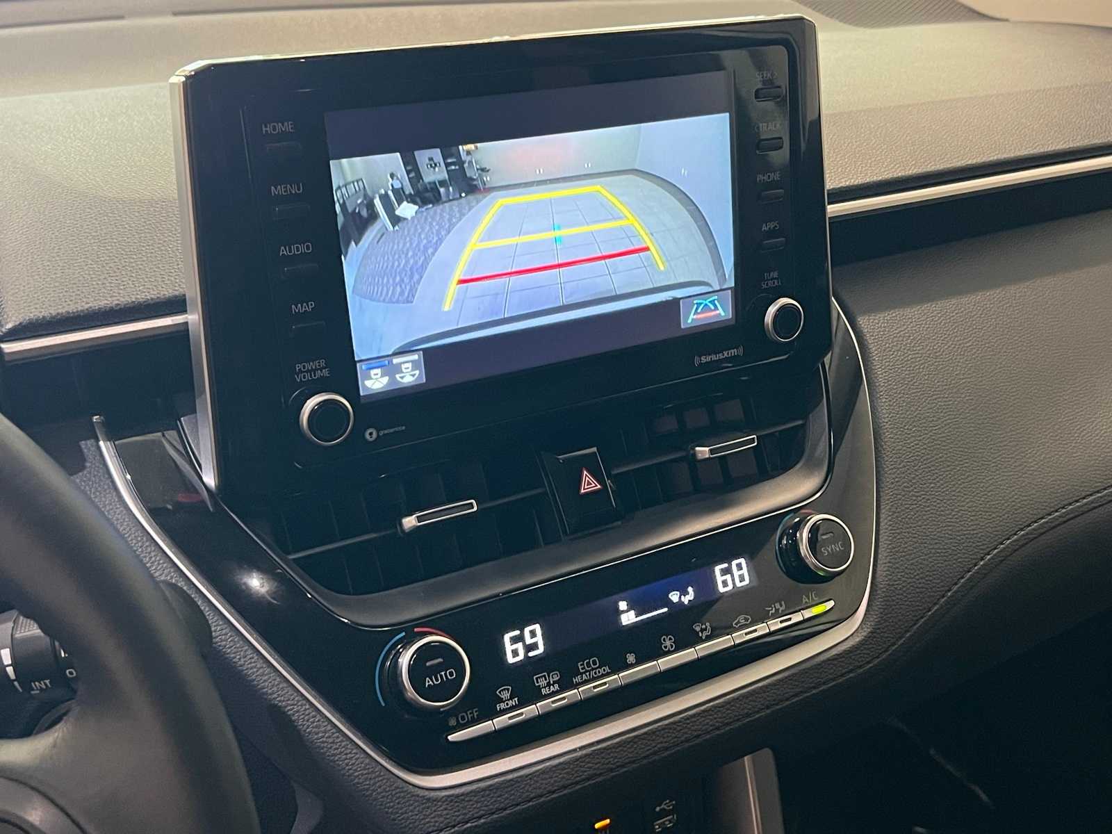 Thumbnail: 2022 Toyota Corolla Cross - 25