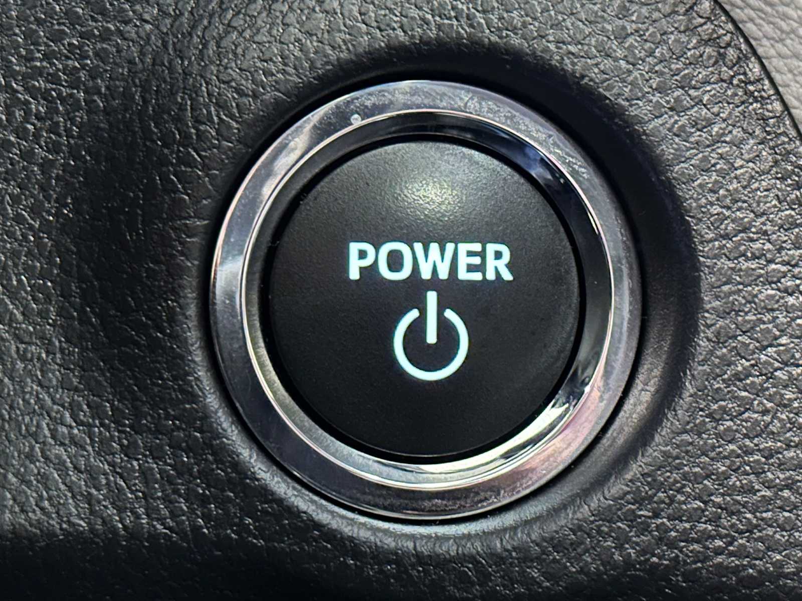 Thumbnail: 2025 Toyota RAV4 - 19