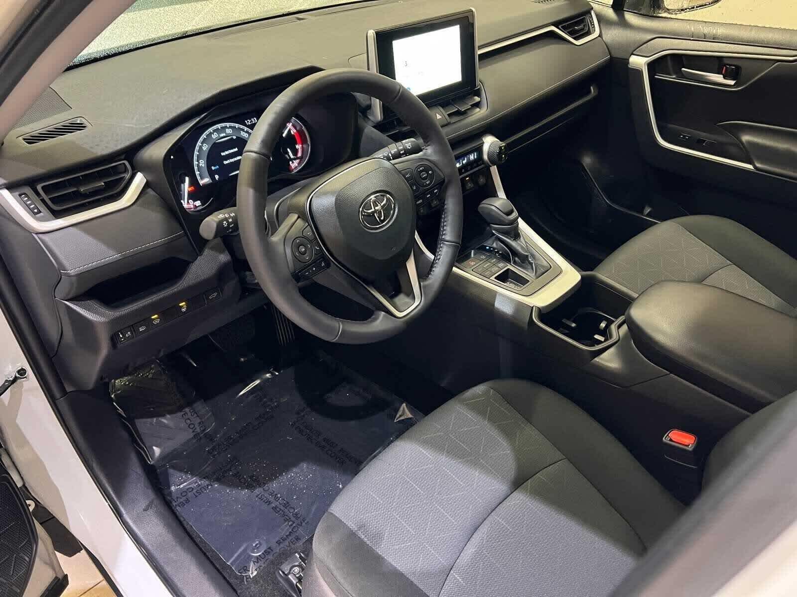 Thumbnail: 2024 Toyota RAV4 - 2