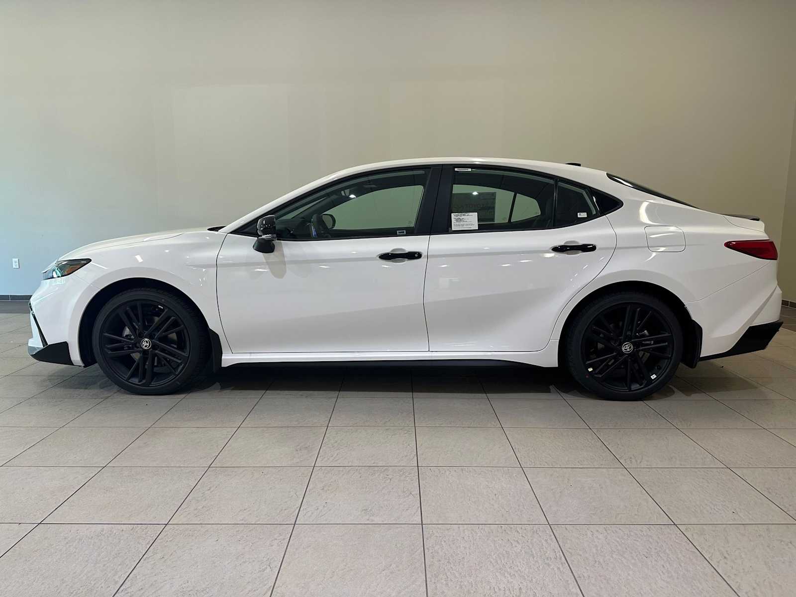 Thumbnail: 2026 Toyota Camry - 3