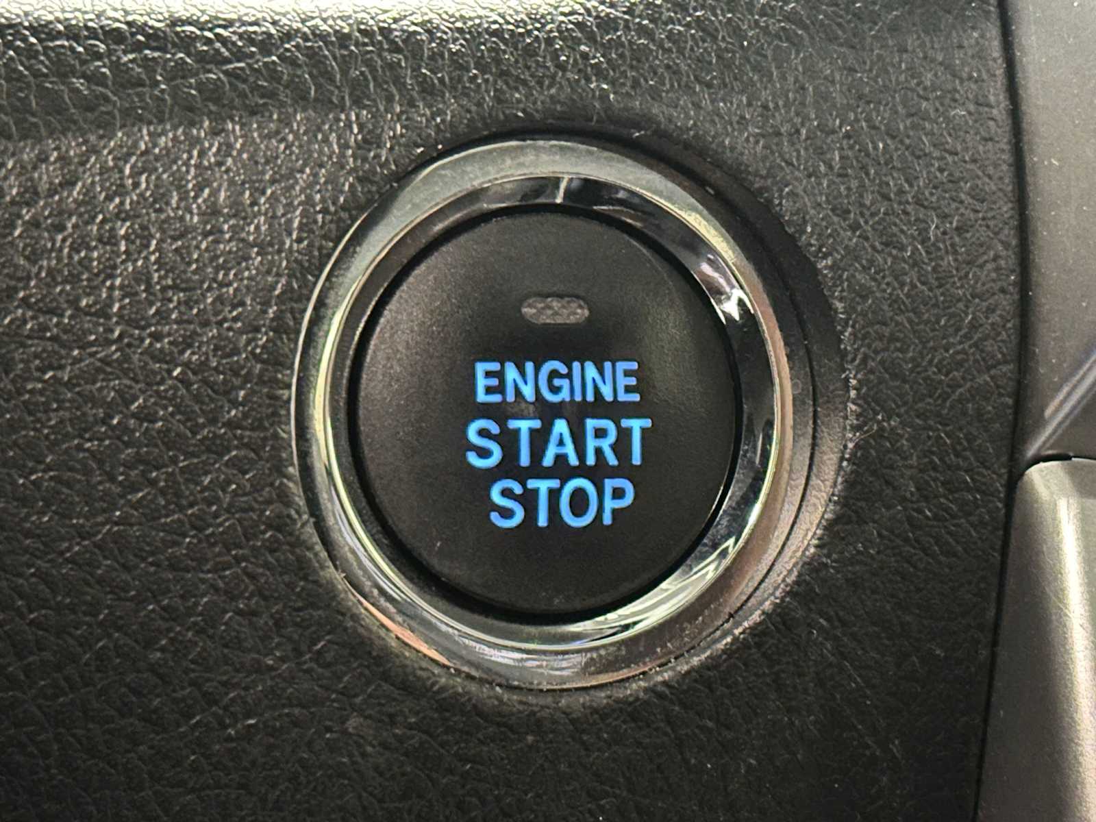 Thumbnail: 2018 Toyota 4Runner - 19