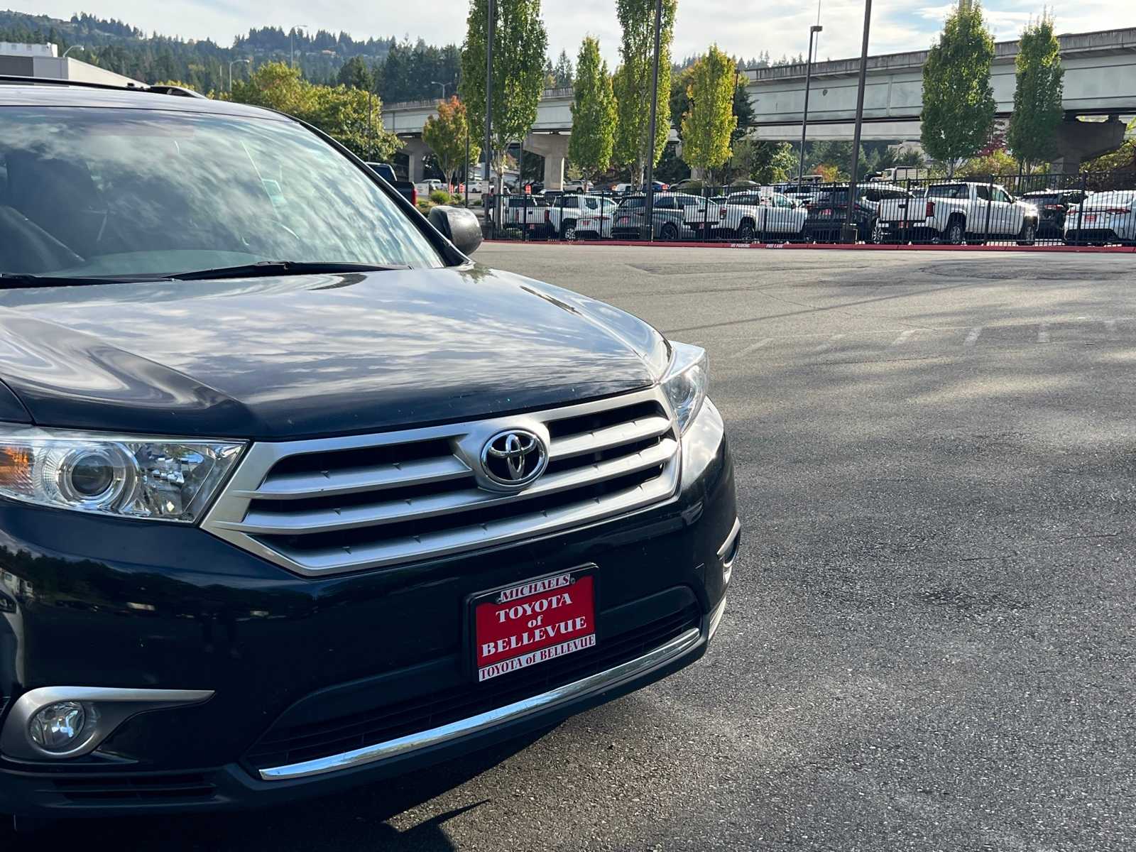 Thumbnail: 2011 Toyota Highlander - 4