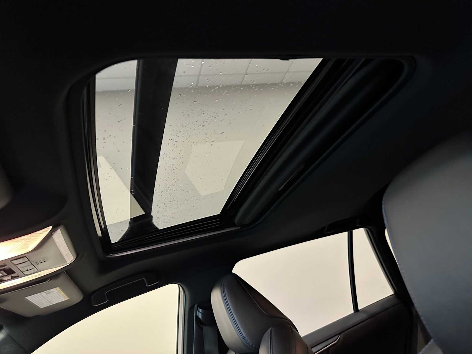 Thumbnail: 2019 Toyota RAV4 - 20