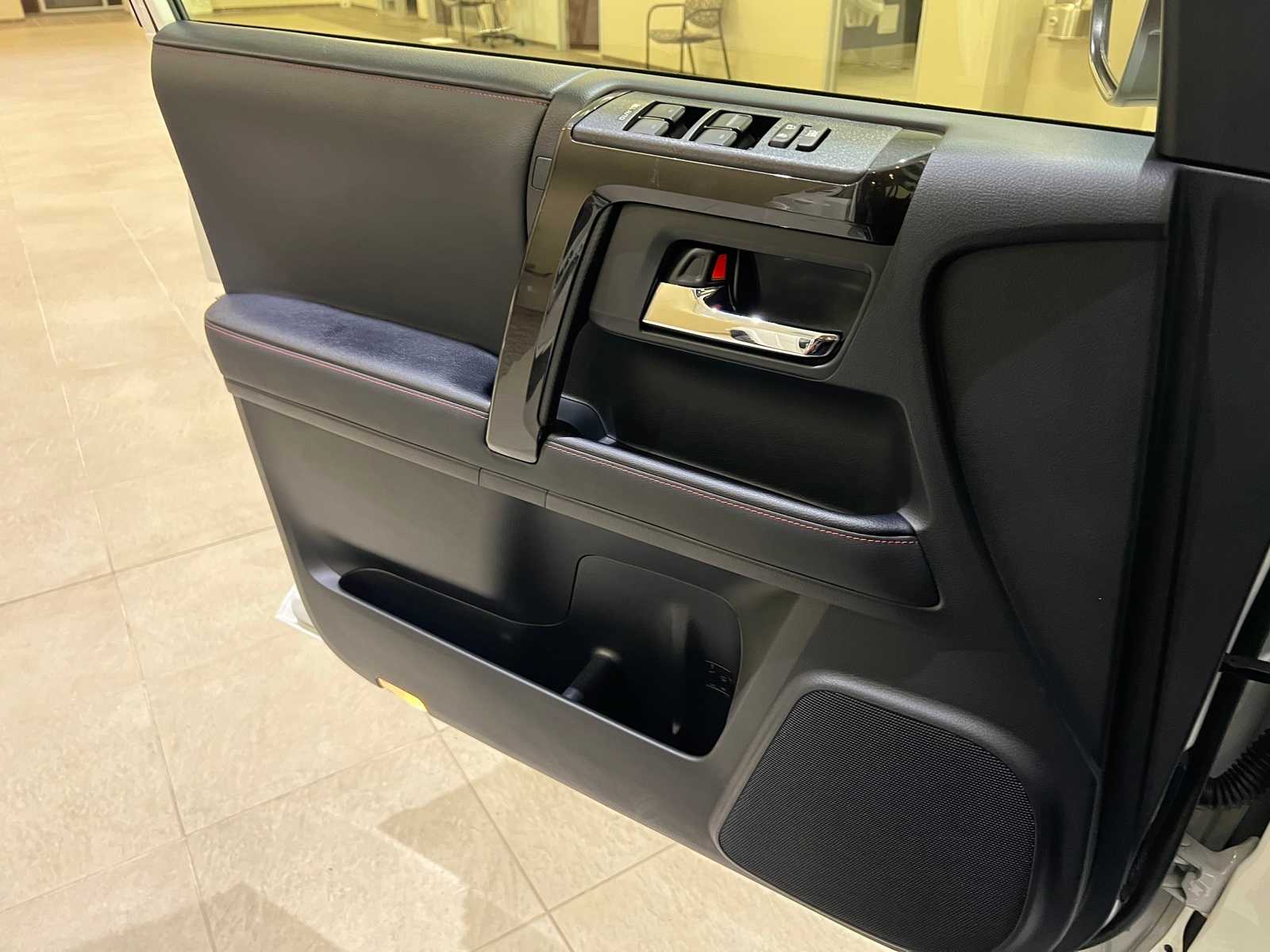 Thumbnail: 2024 Toyota 4Runner - 18