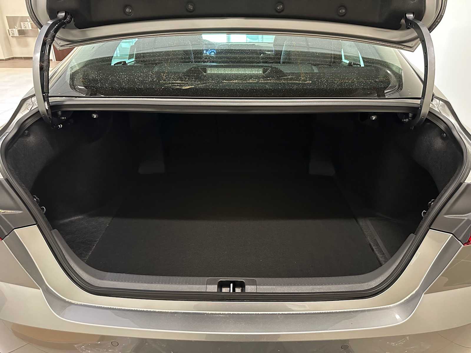 Thumbnail: 2026 Toyota Camry - 31