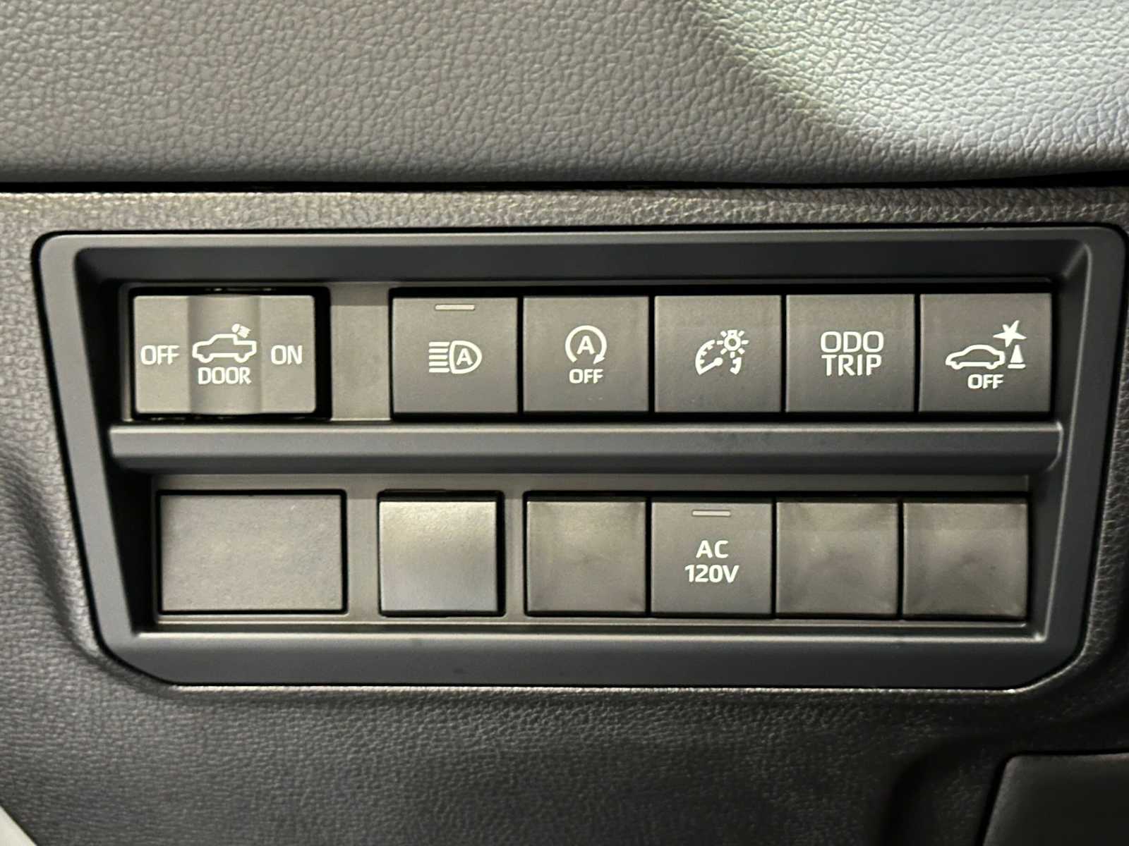 Thumbnail: 2026 Toyota Tundra - 18