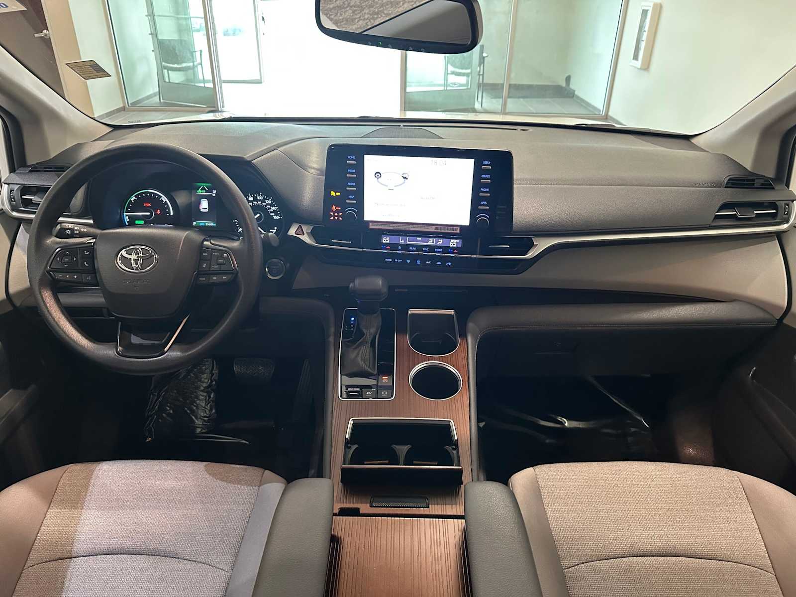 Thumbnail: 2024 Toyota Sienna - 9