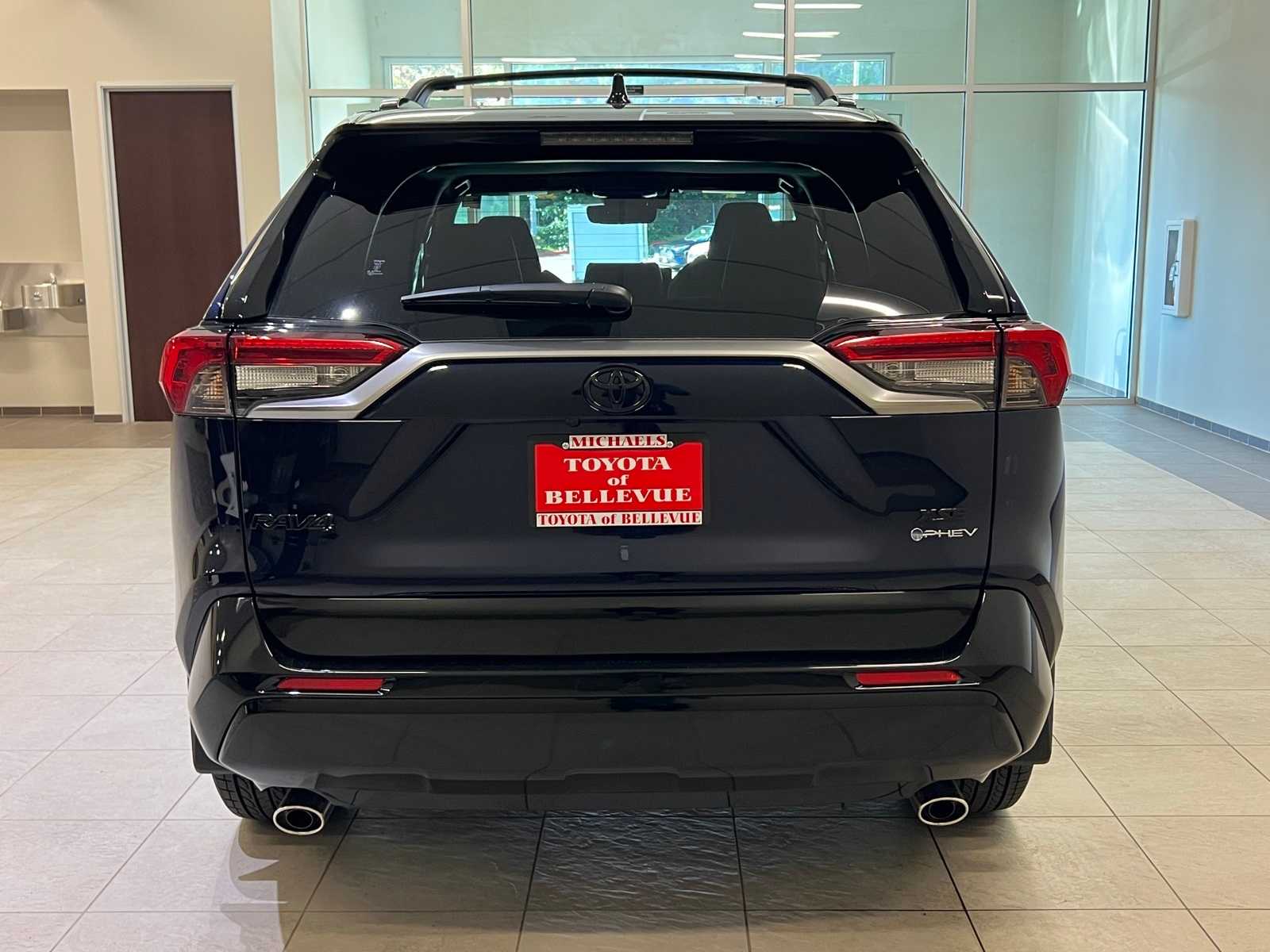 Thumbnail: 2025 Toyota RAV4 - 5