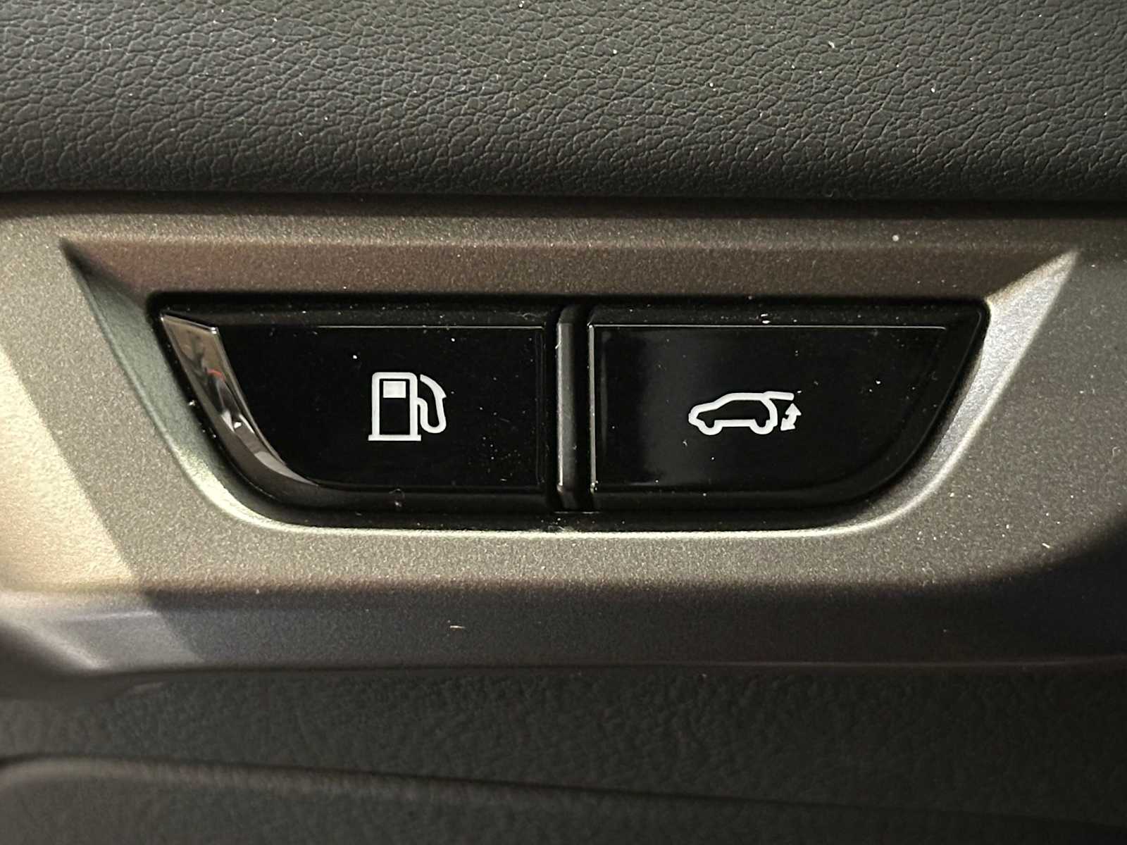 Thumbnail: 2025 Lexus RX - 19