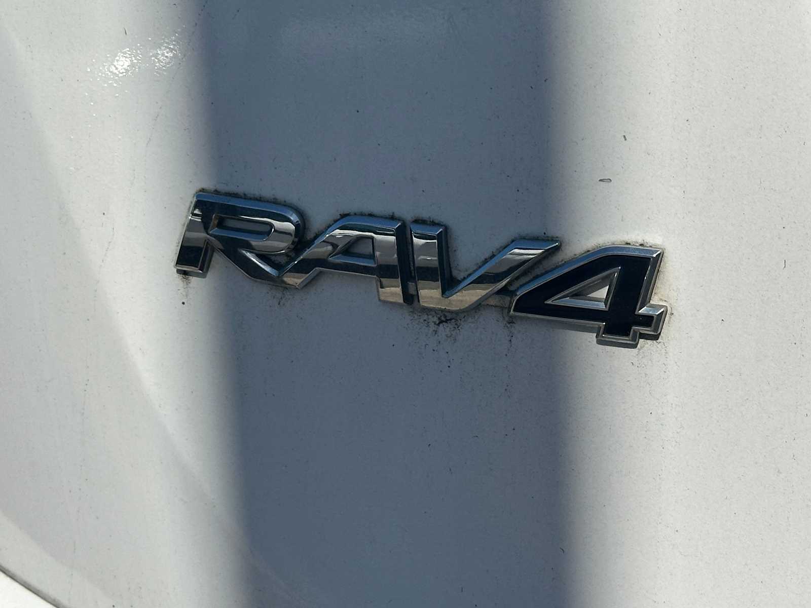 Thumbnail: 2017 Toyota RAV4 - 4