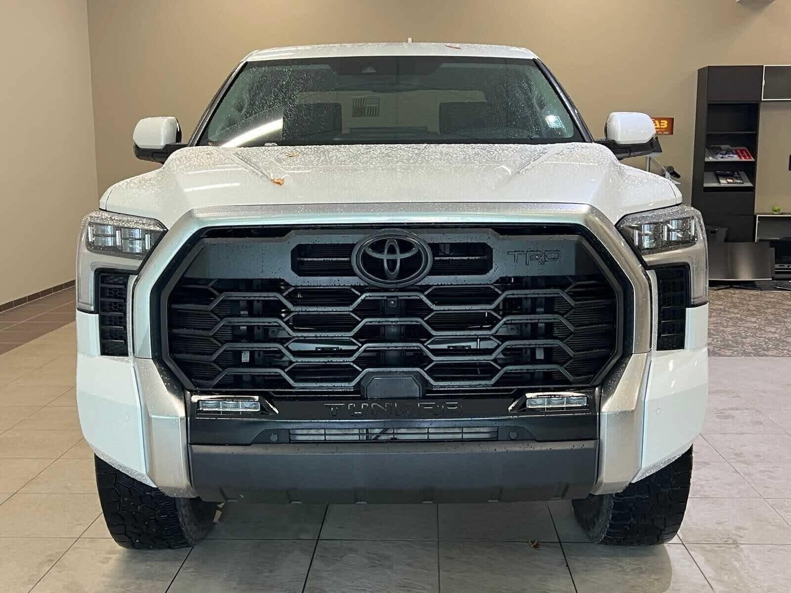 Thumbnail: 2023 Toyota Tundra - 8