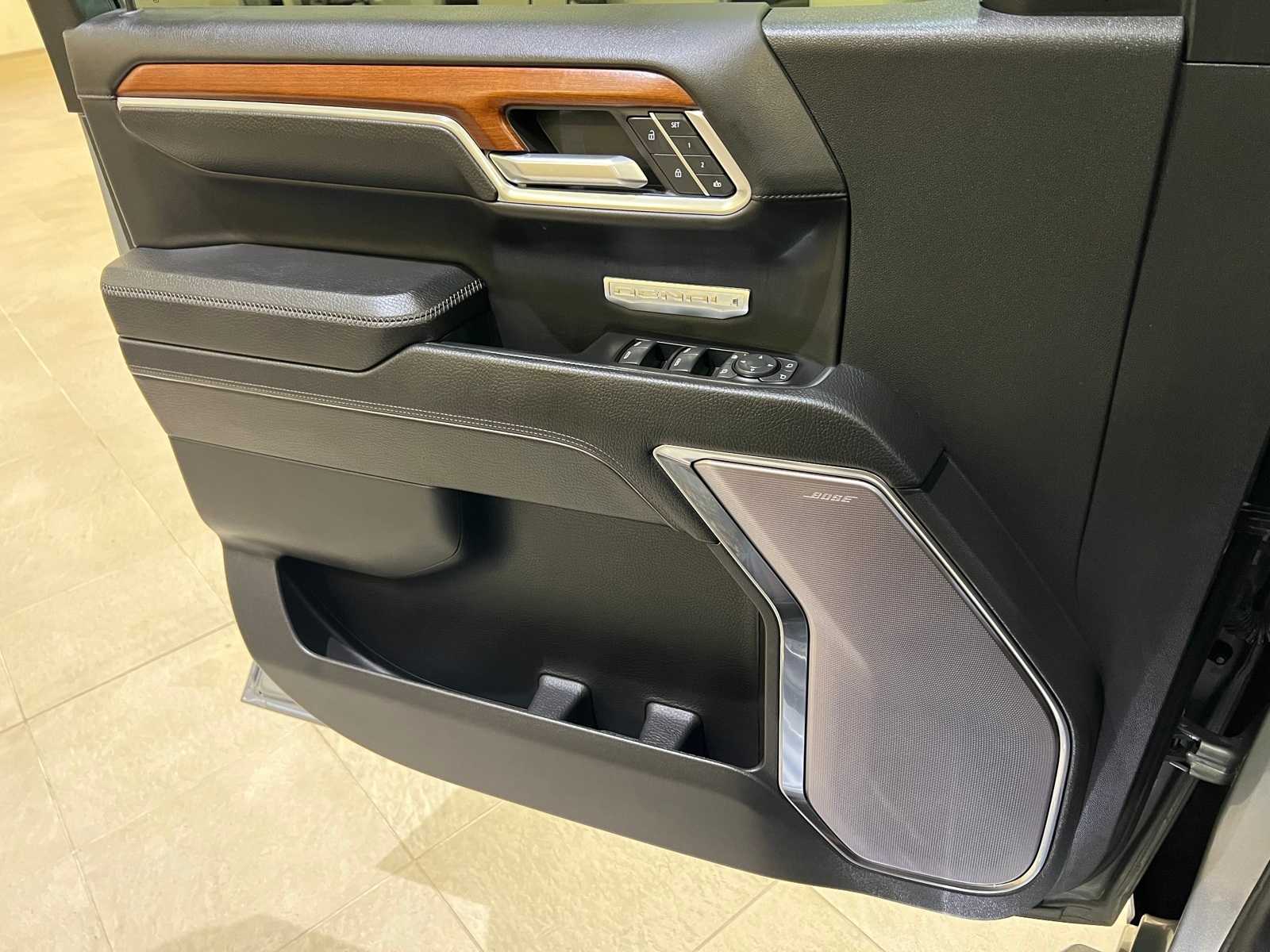 Thumbnail: 2023 GMC Sierra 1500 - 18