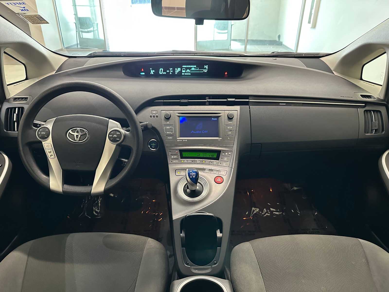 Thumbnail: 2012 Toyota Prius - 10