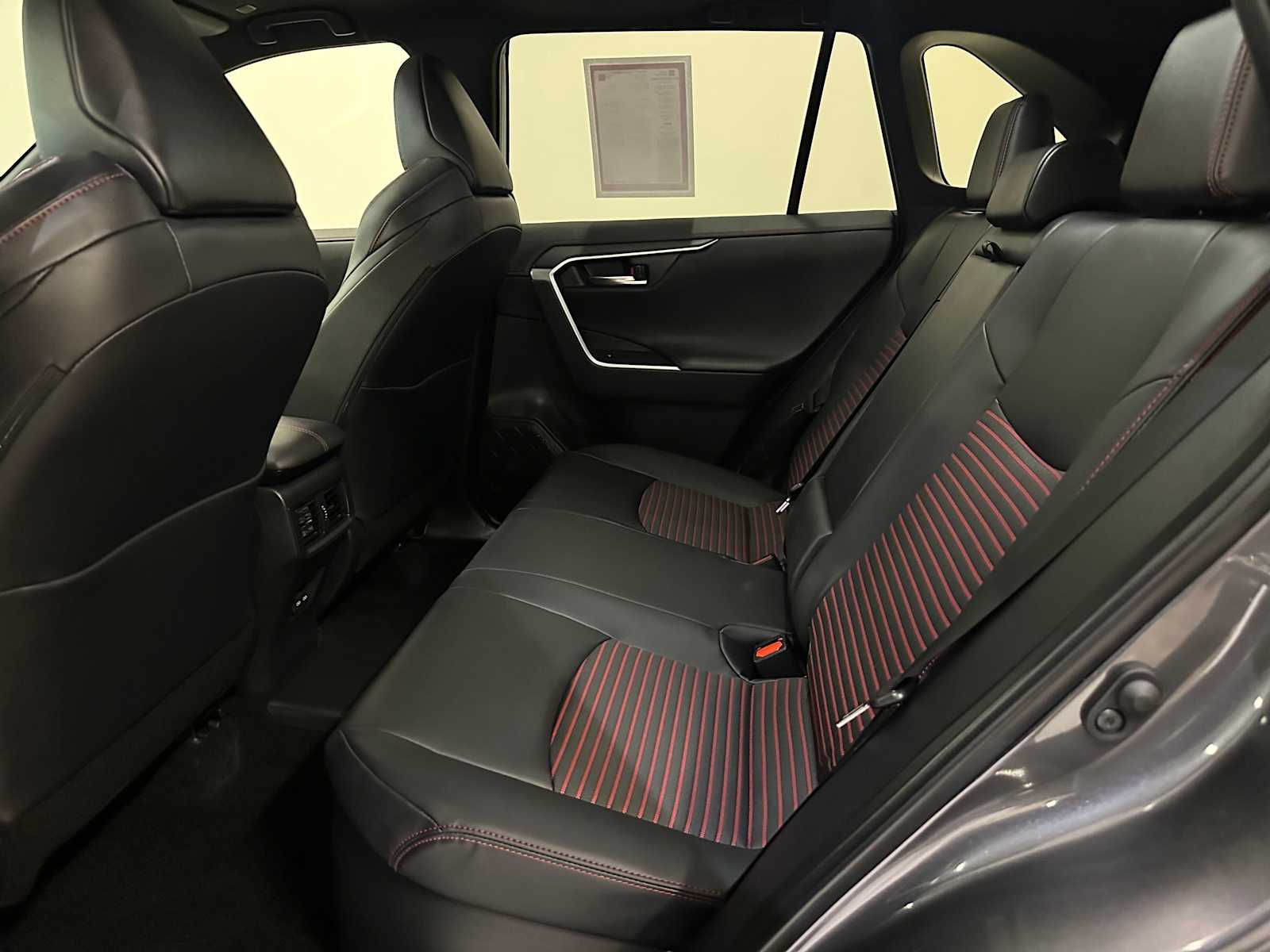 Thumbnail: 2025 Toyota RAV4 - 24