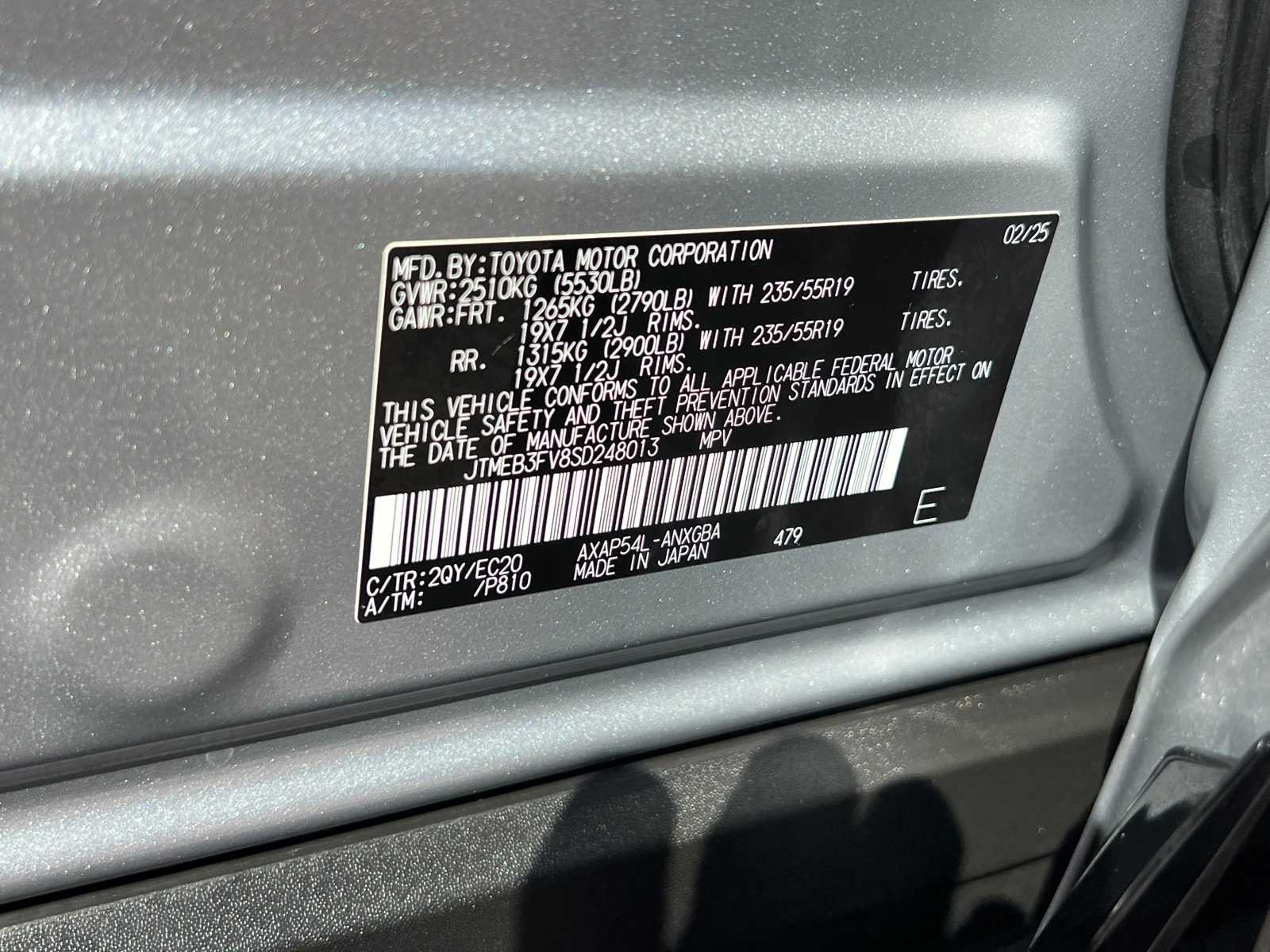 2025 Toyota RAV4 XSE 29