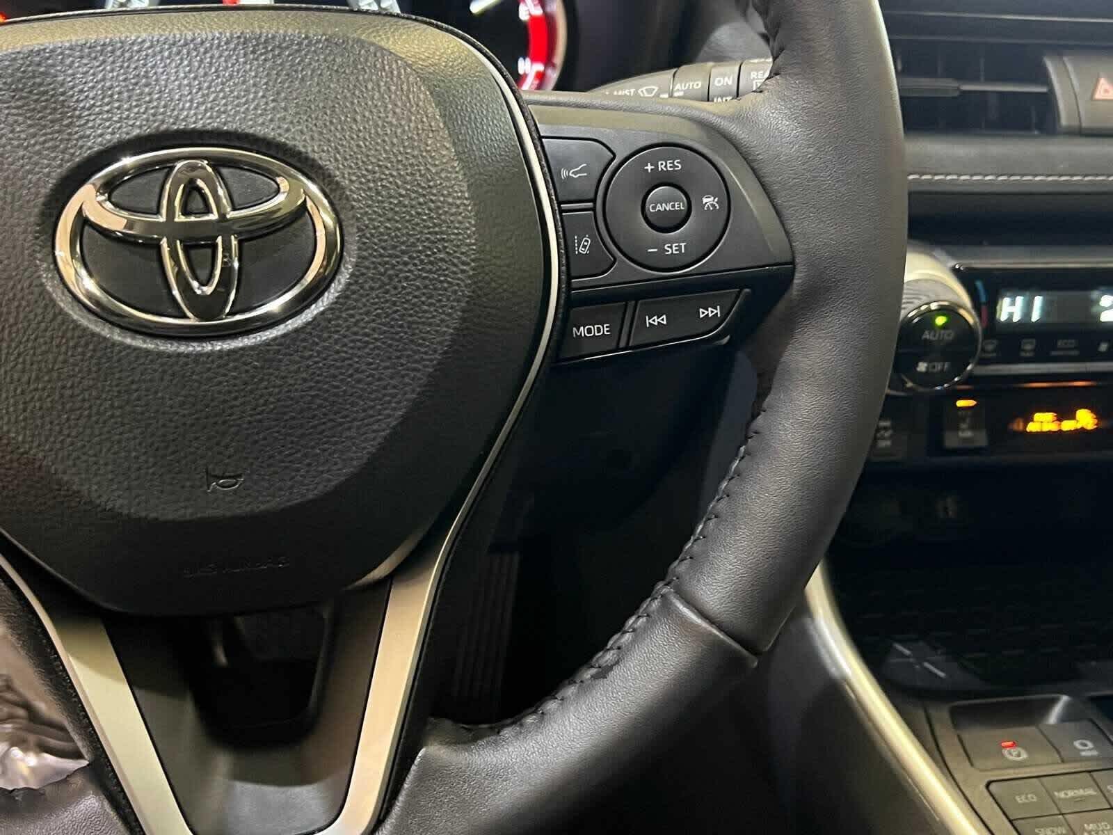 Thumbnail: 2024 Toyota RAV4 - 21