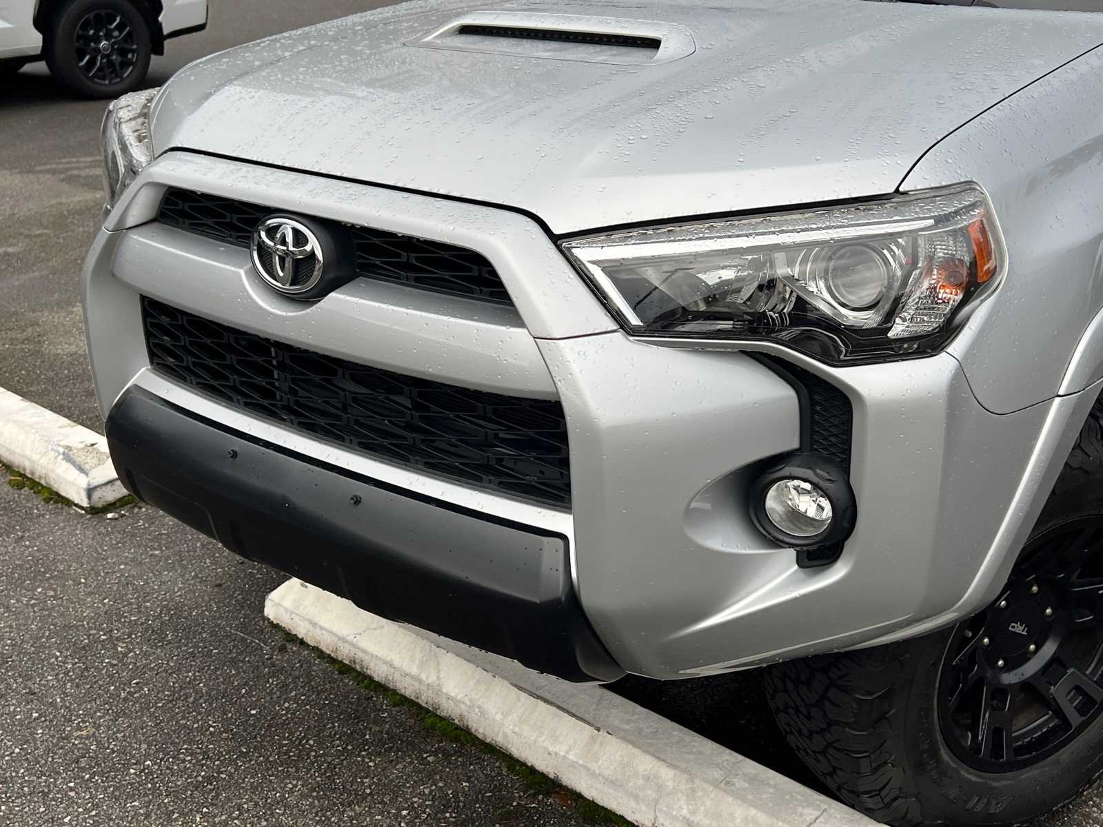 Thumbnail: 2019 Toyota 4Runner - 2