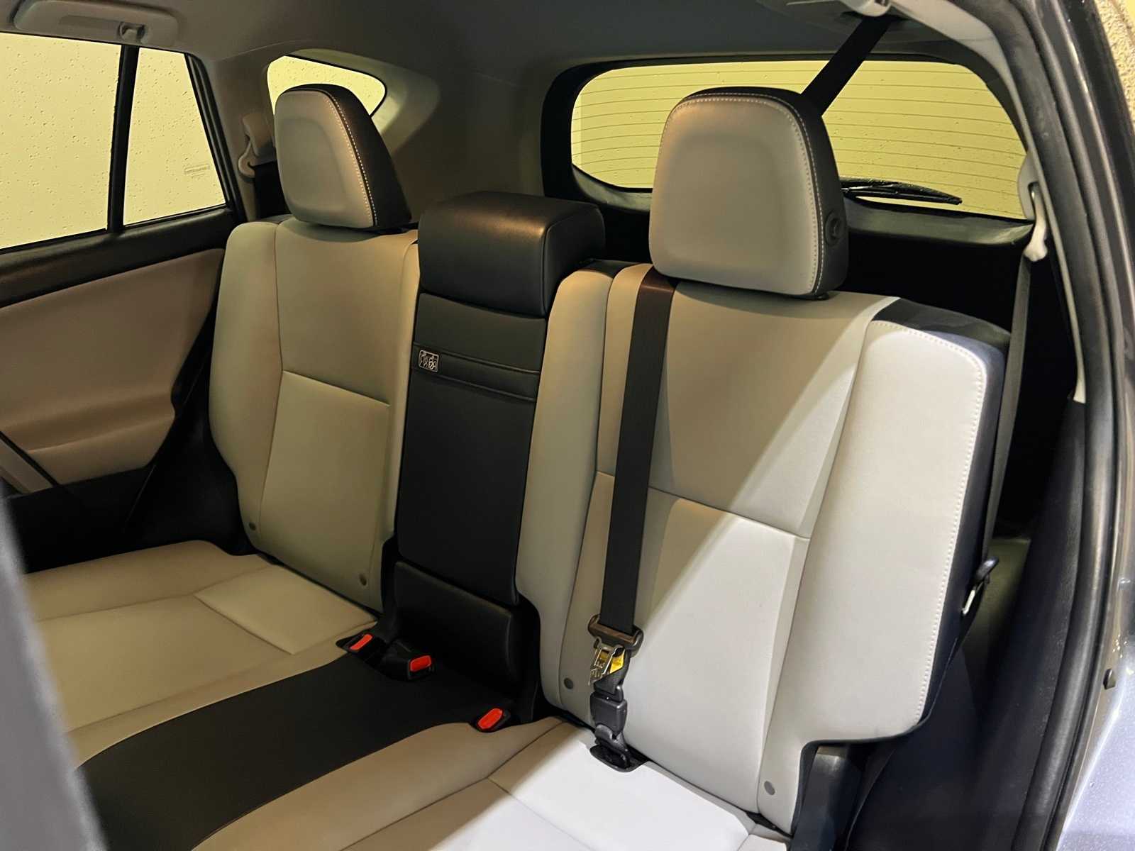 Thumbnail: 2017 Toyota RAV4 - 13