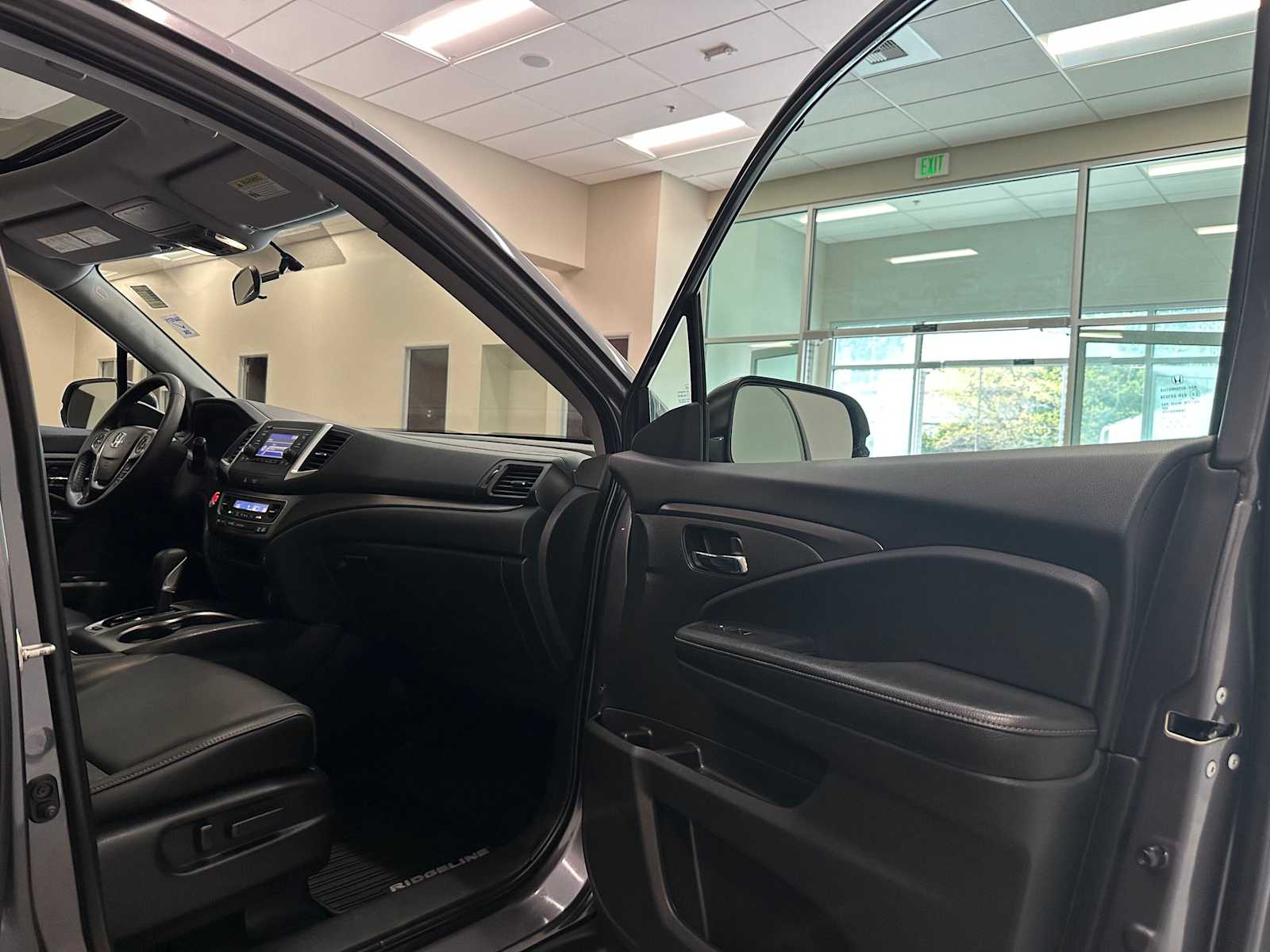 Thumbnail: 2019 Honda Ridgeline - 28