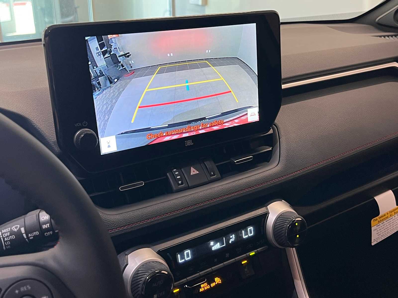 Thumbnail: 2025 Toyota RAV4 - 27