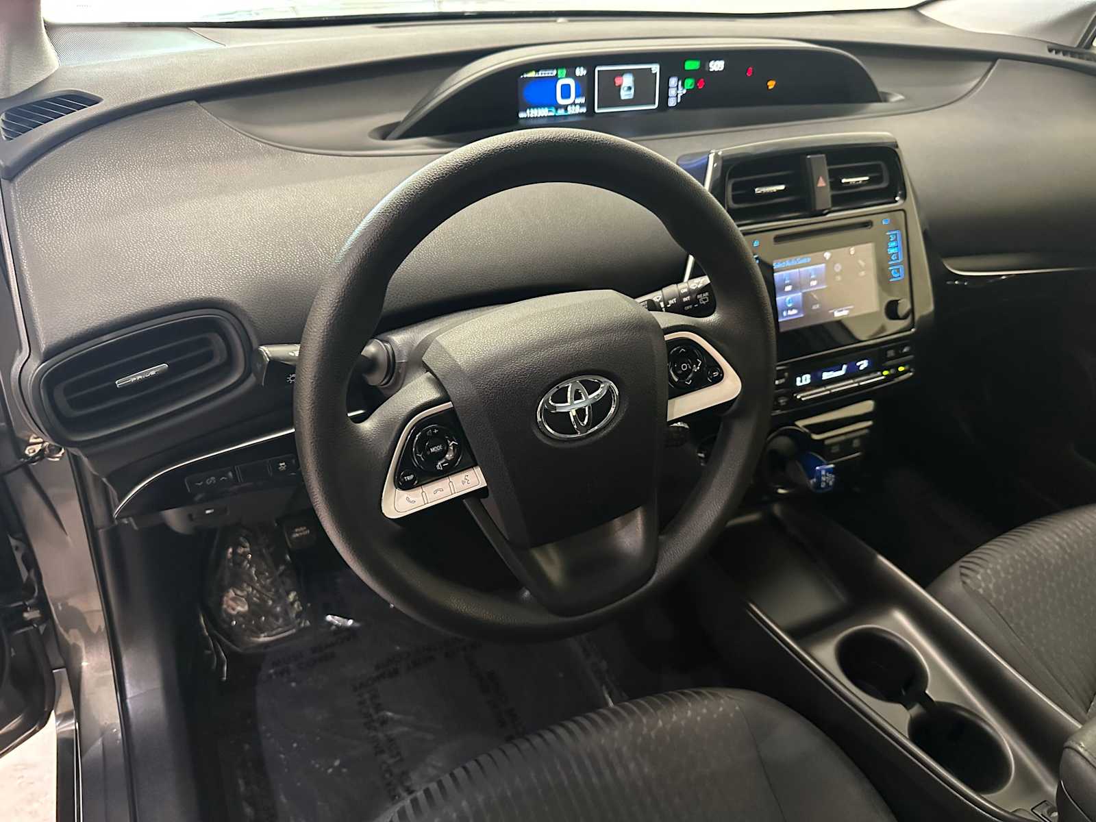 Thumbnail: 2016 Toyota Prius - 2