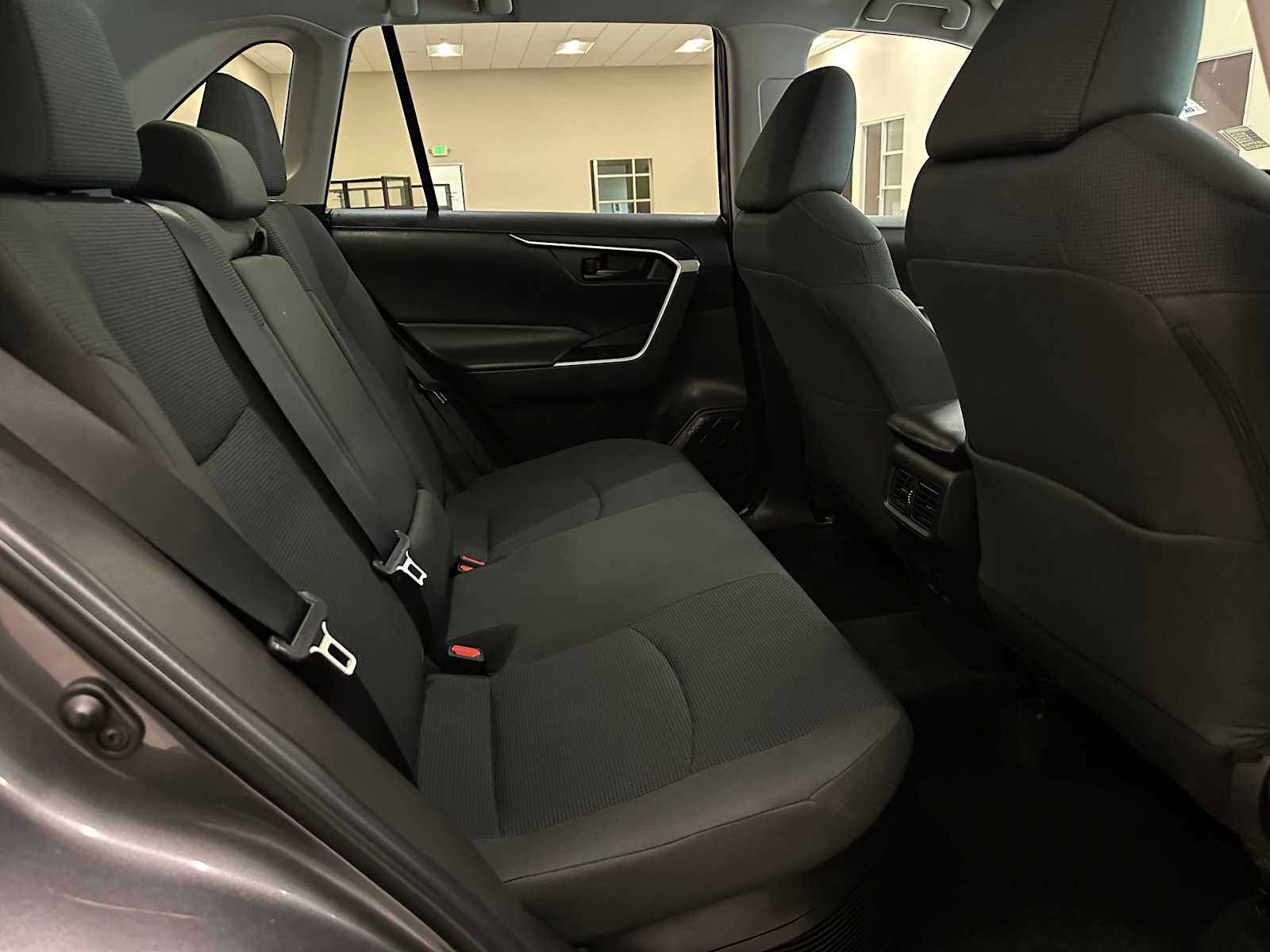 Thumbnail: 2022 Toyota RAV4 - 24