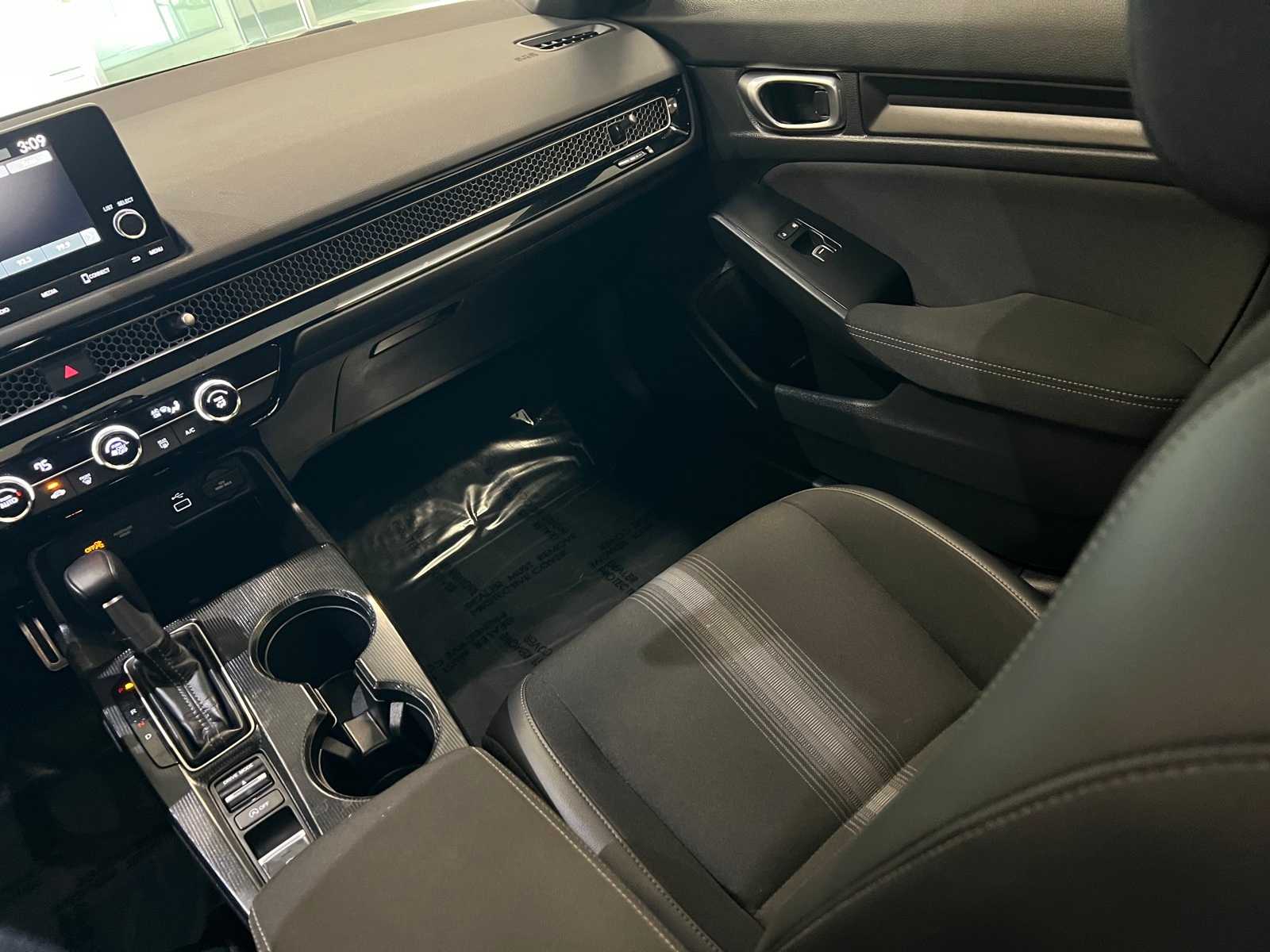 Thumbnail: 2024 Honda Civic - 11