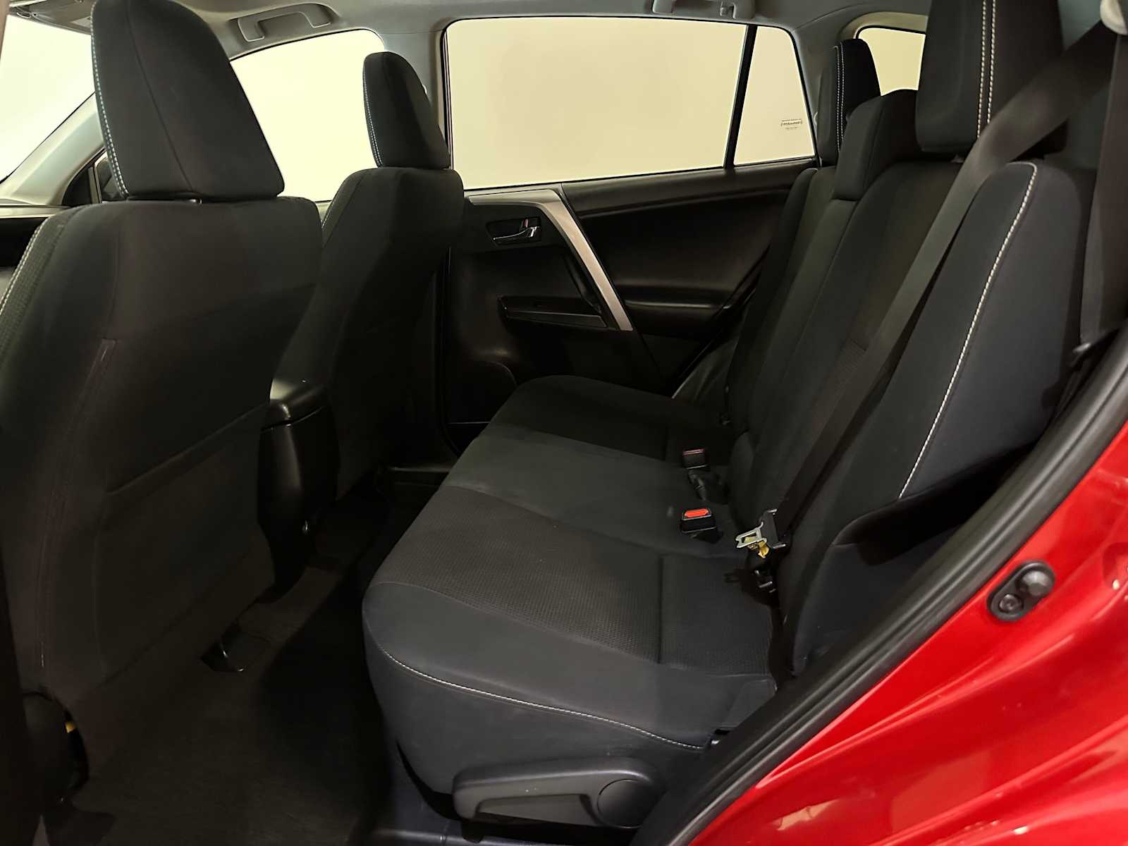 Thumbnail: 2017 Toyota RAV4 - 24