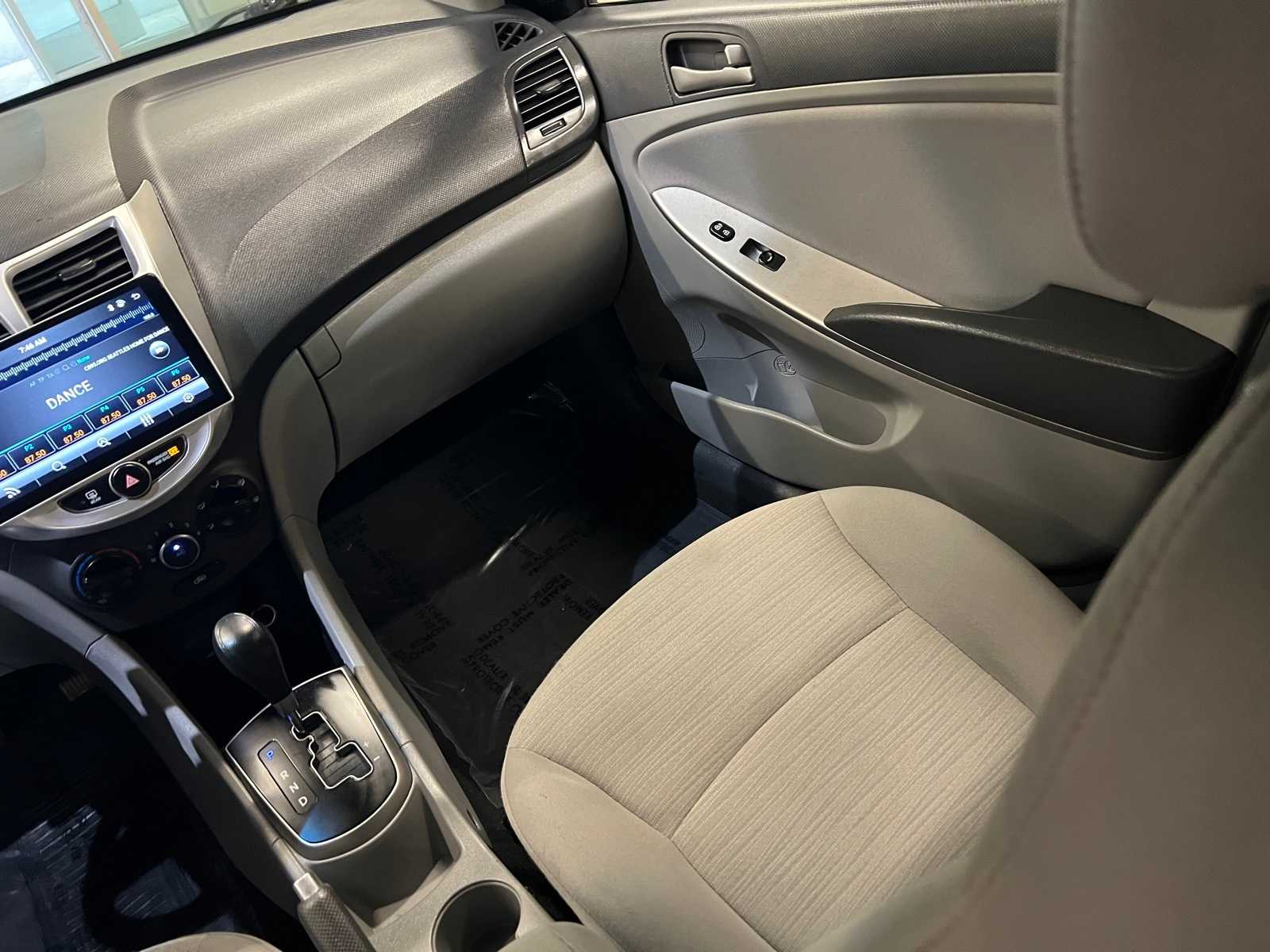 Thumbnail: 2017 Hyundai Accent - 11