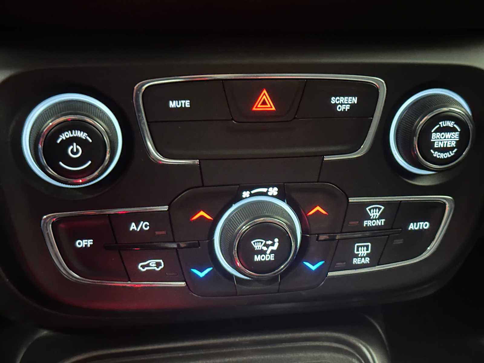 Thumbnail: 2019 Jeep Compass - 15