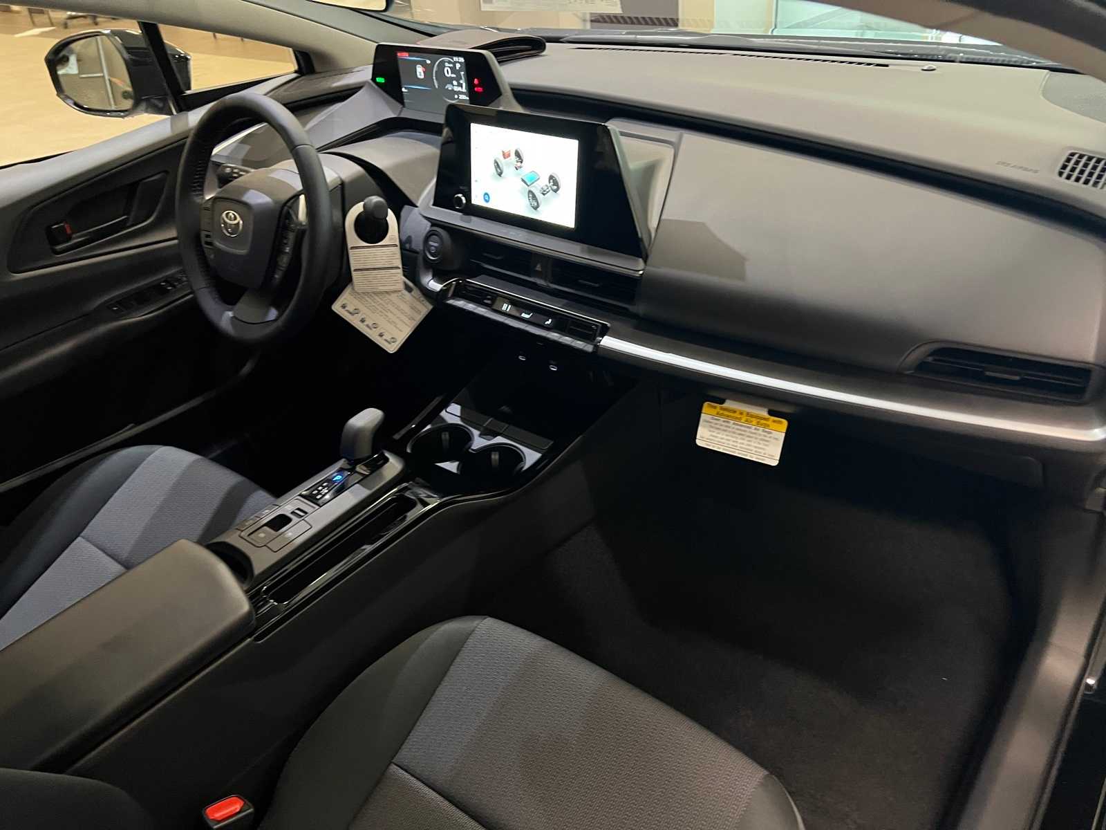 Thumbnail: 2026 Toyota Prius - 15