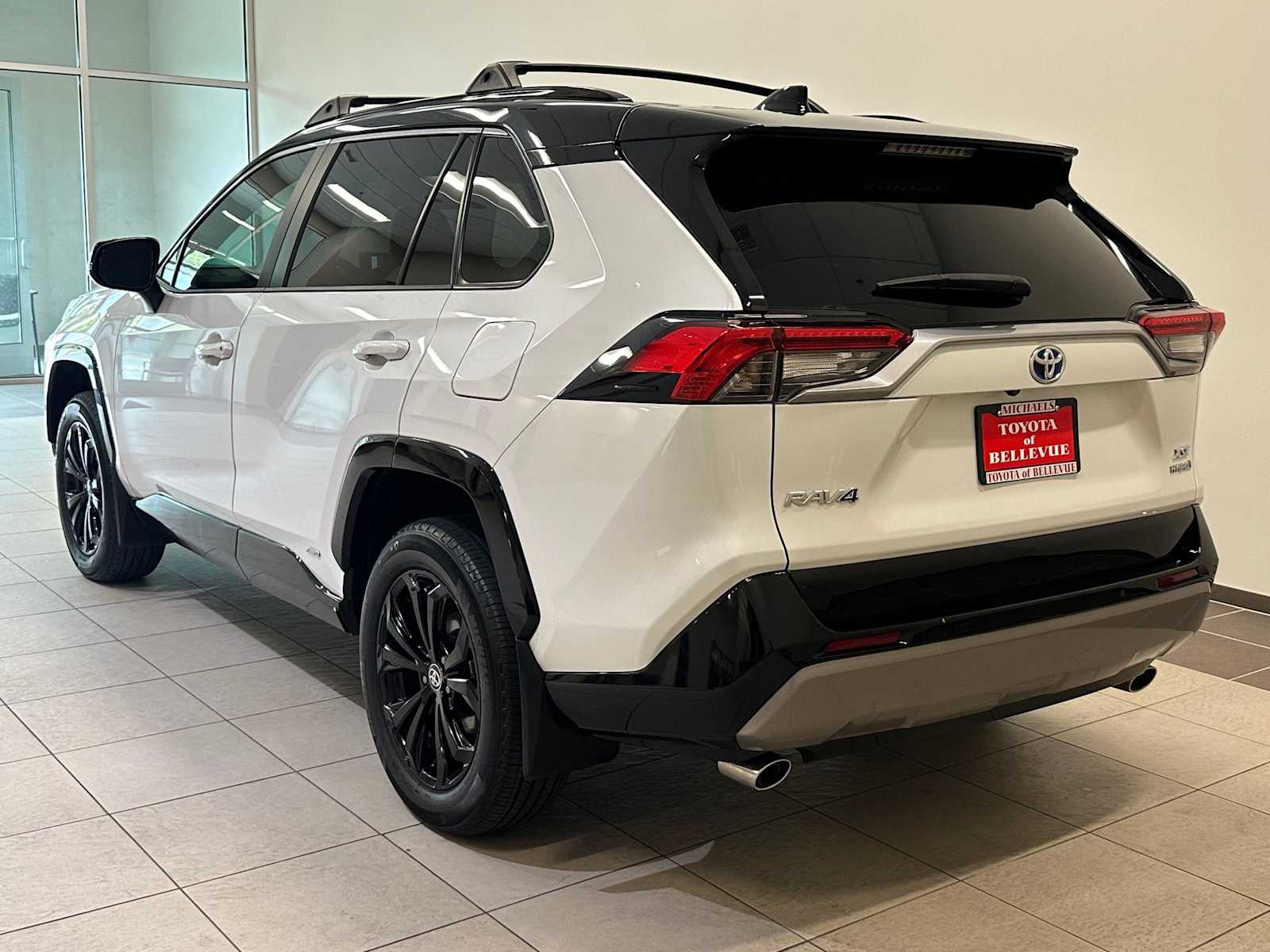 Thumbnail: 2023 Toyota RAV4 - 4