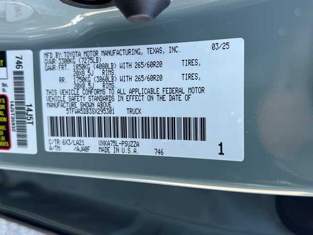 2025 Toyota Tundra Platinum 28