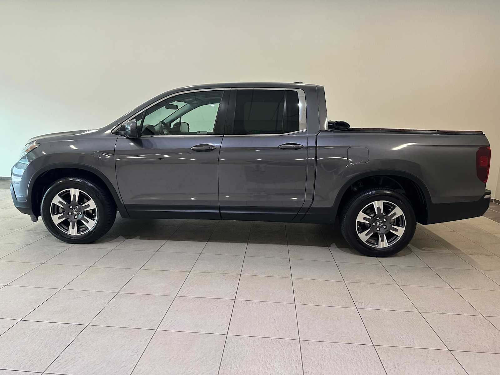 Thumbnail: 2019 Honda Ridgeline - 3