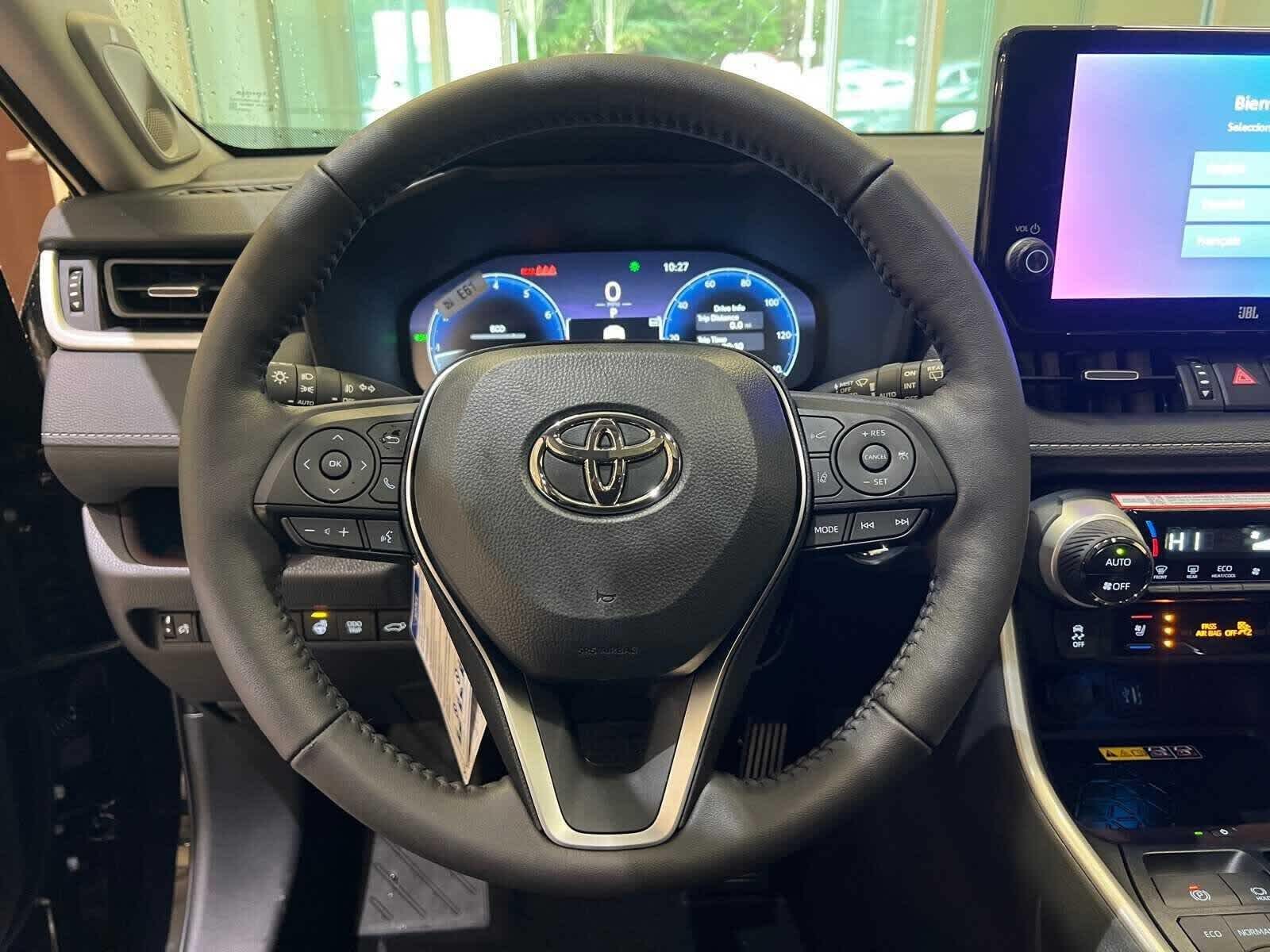 Thumbnail: 2025 Toyota RAV4 - 20