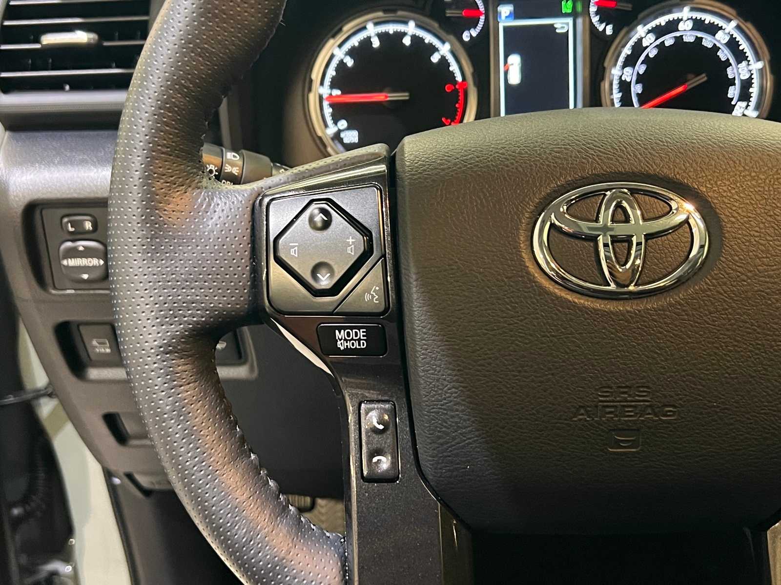Thumbnail: 2023 Toyota 4Runner - 22